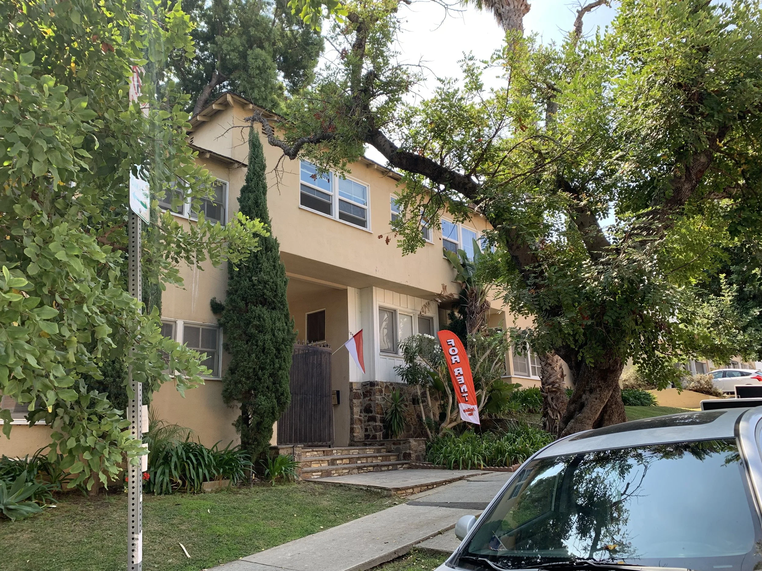 10946 Roebling Ave., Los Angeles, CA 90024