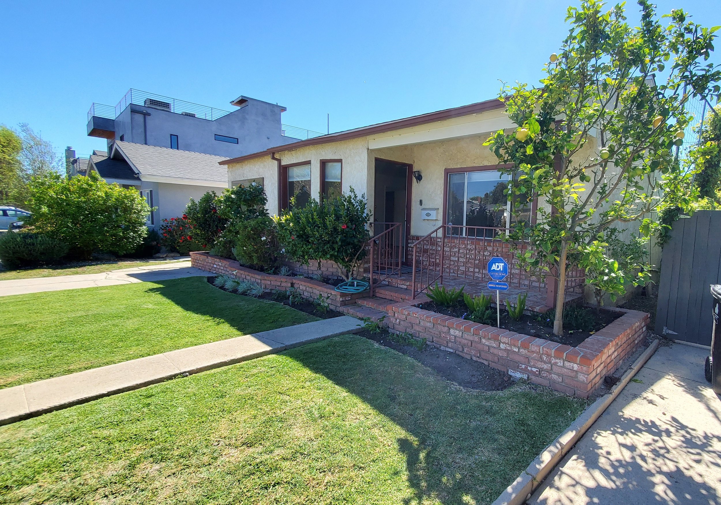 3461 Redwood Ave., Los Angeles, CA 90066