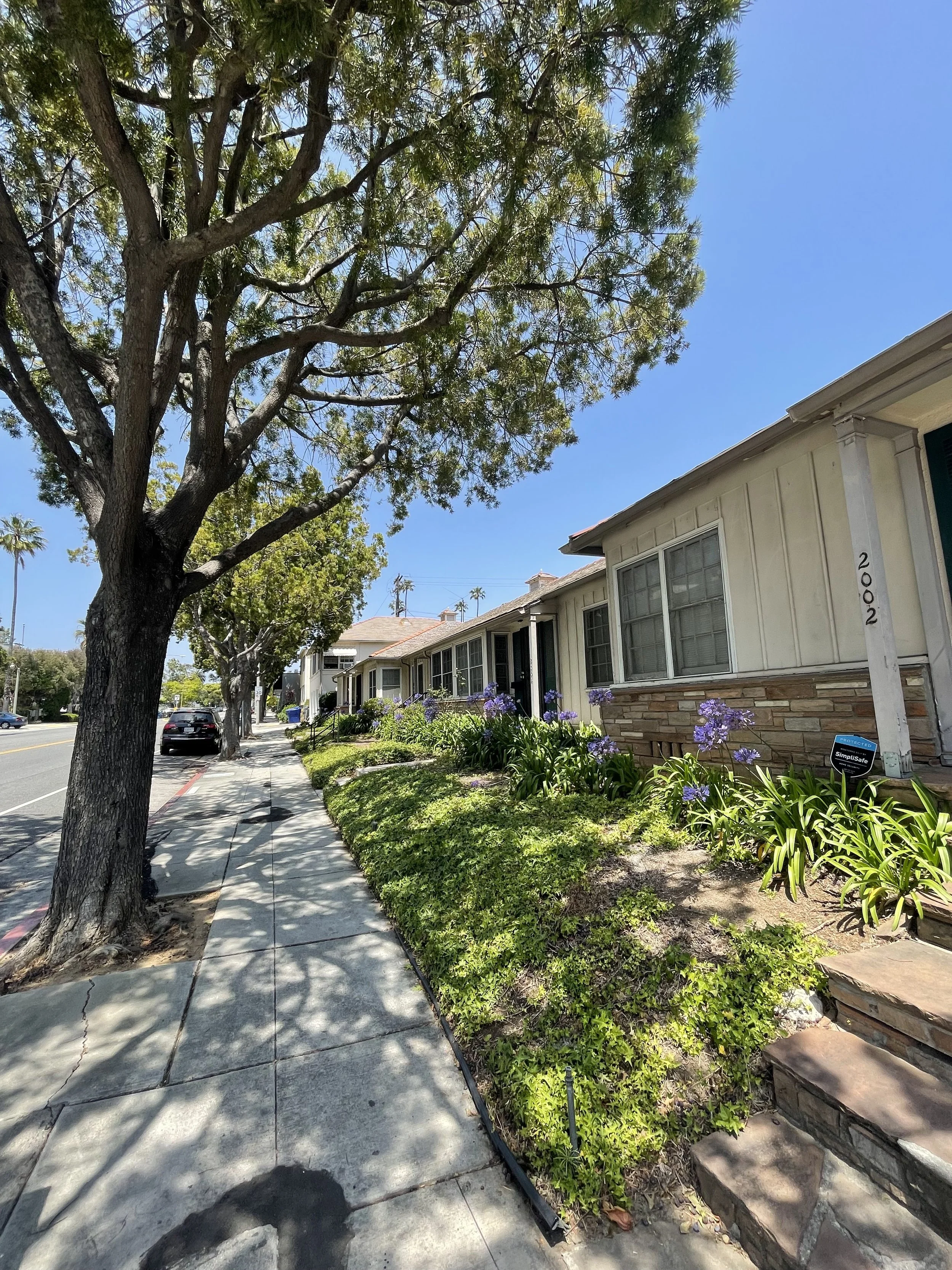 2002-2012 Montana Ave., Santa Monica, CA 90403