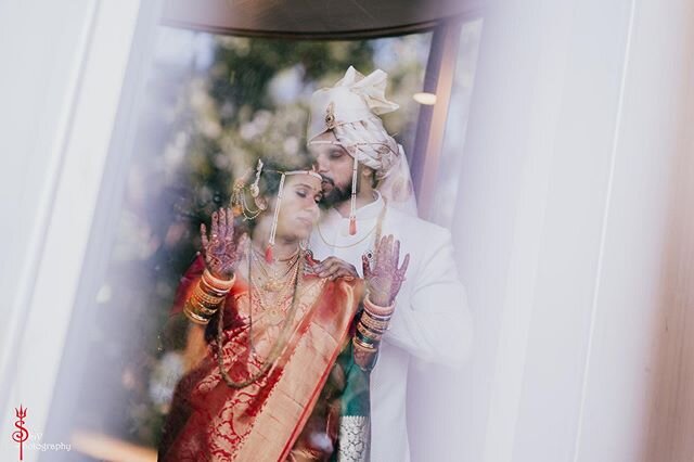 Follow @shivphotographygoa , Kiss Of Love, Priyanka &amp; Sarvesh #shivphotographygoa #followers #love #wedding #weddingsutra #weddingnet #betterphotography #sony #alphain #bride #groom #brideandgroom #beauty #follow #fearlessphotographer #goanweddin