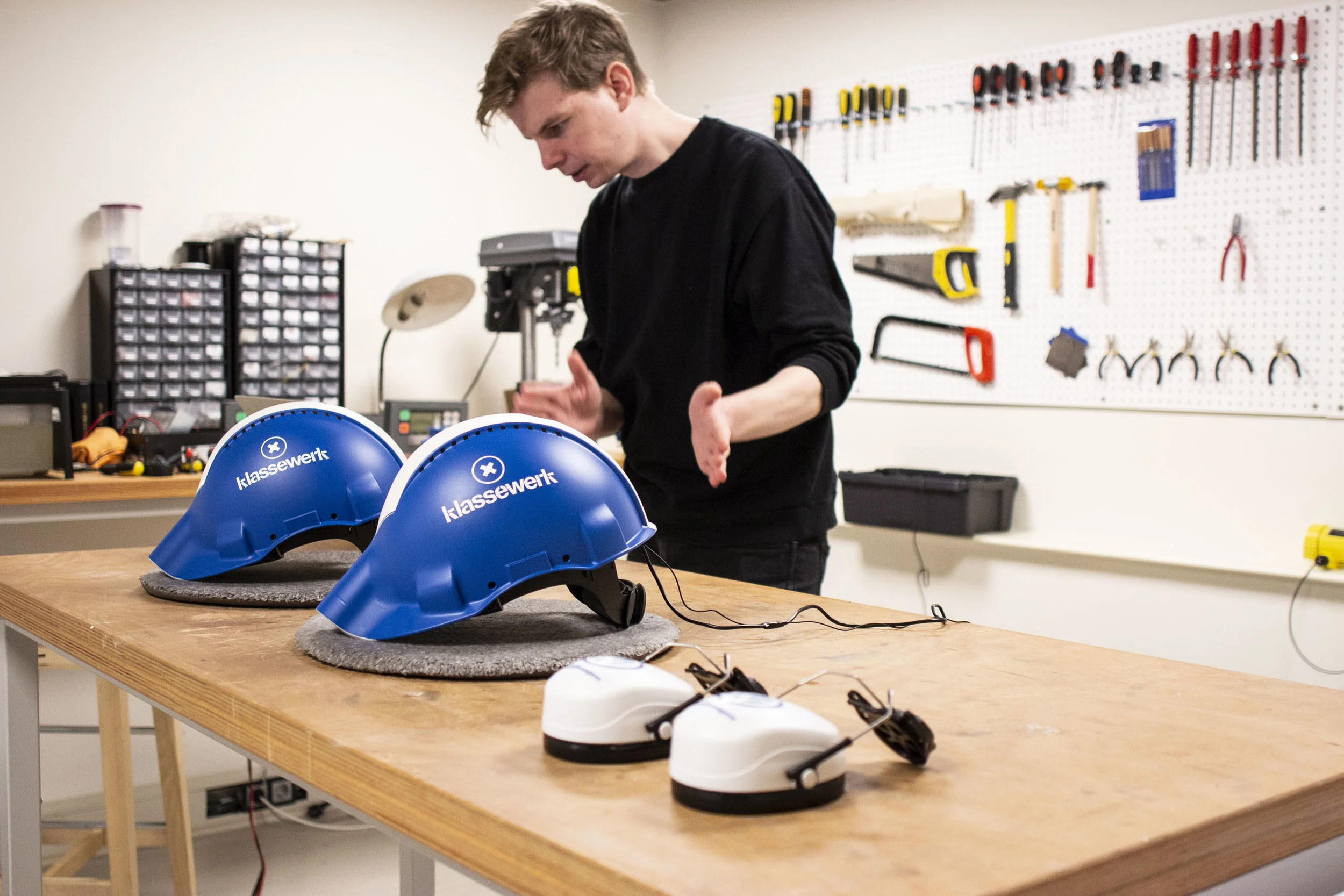 20190226.VW-helmet33+copy.jpg