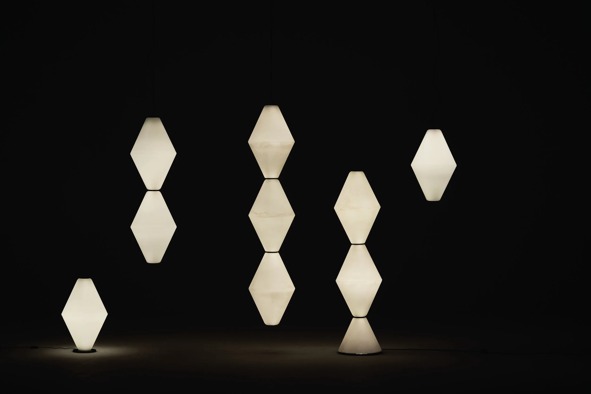 ElisaOssino_DePadova_Helium_03_lighter.jpg
