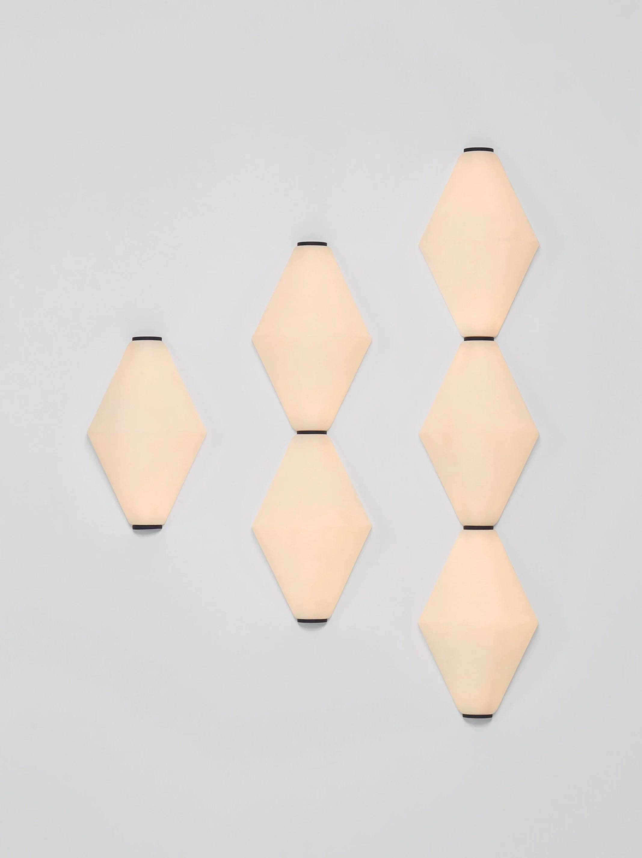 DE+PADOVA_HELIUM+WALL-LAMP_2.jpg