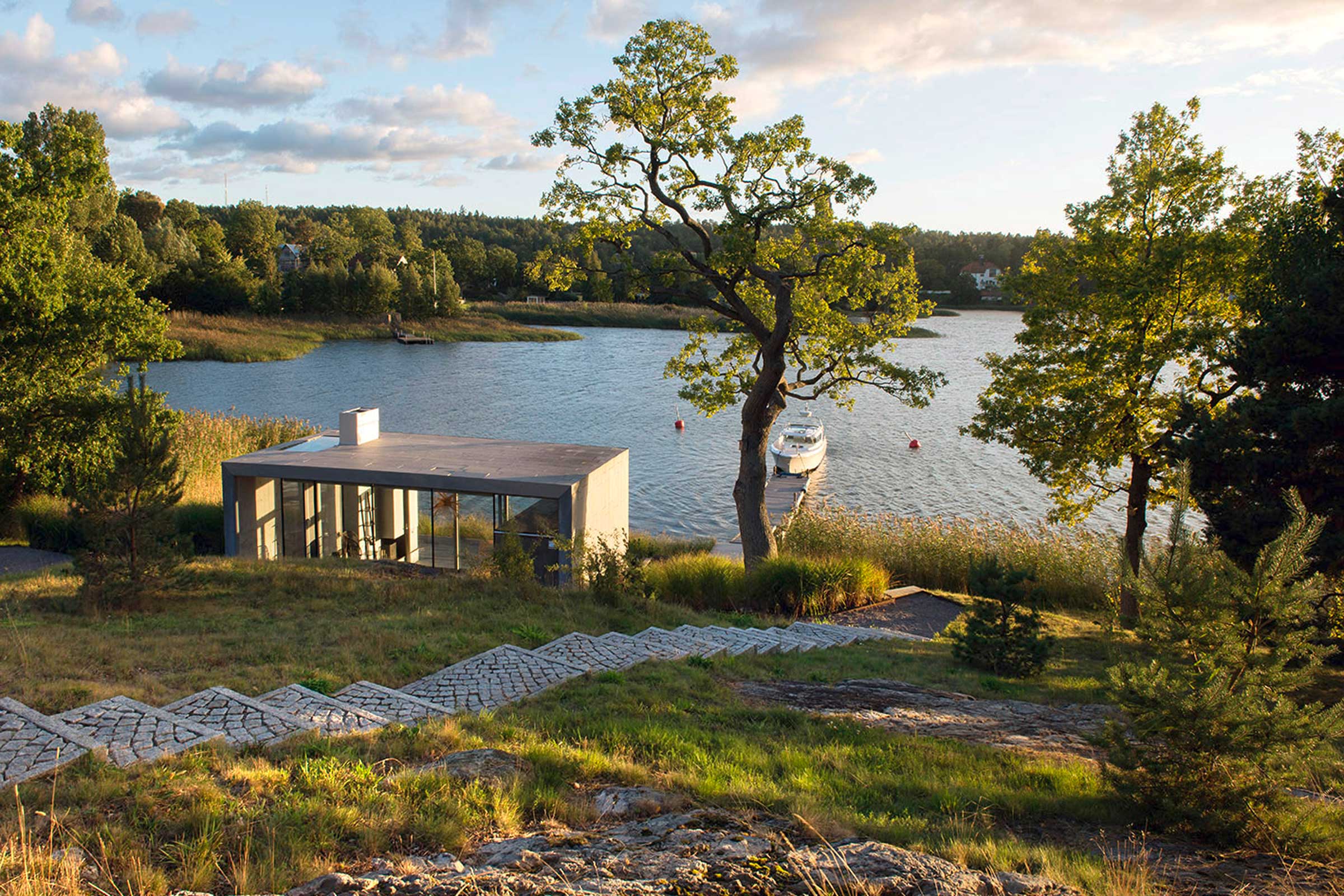   Strandhus.  