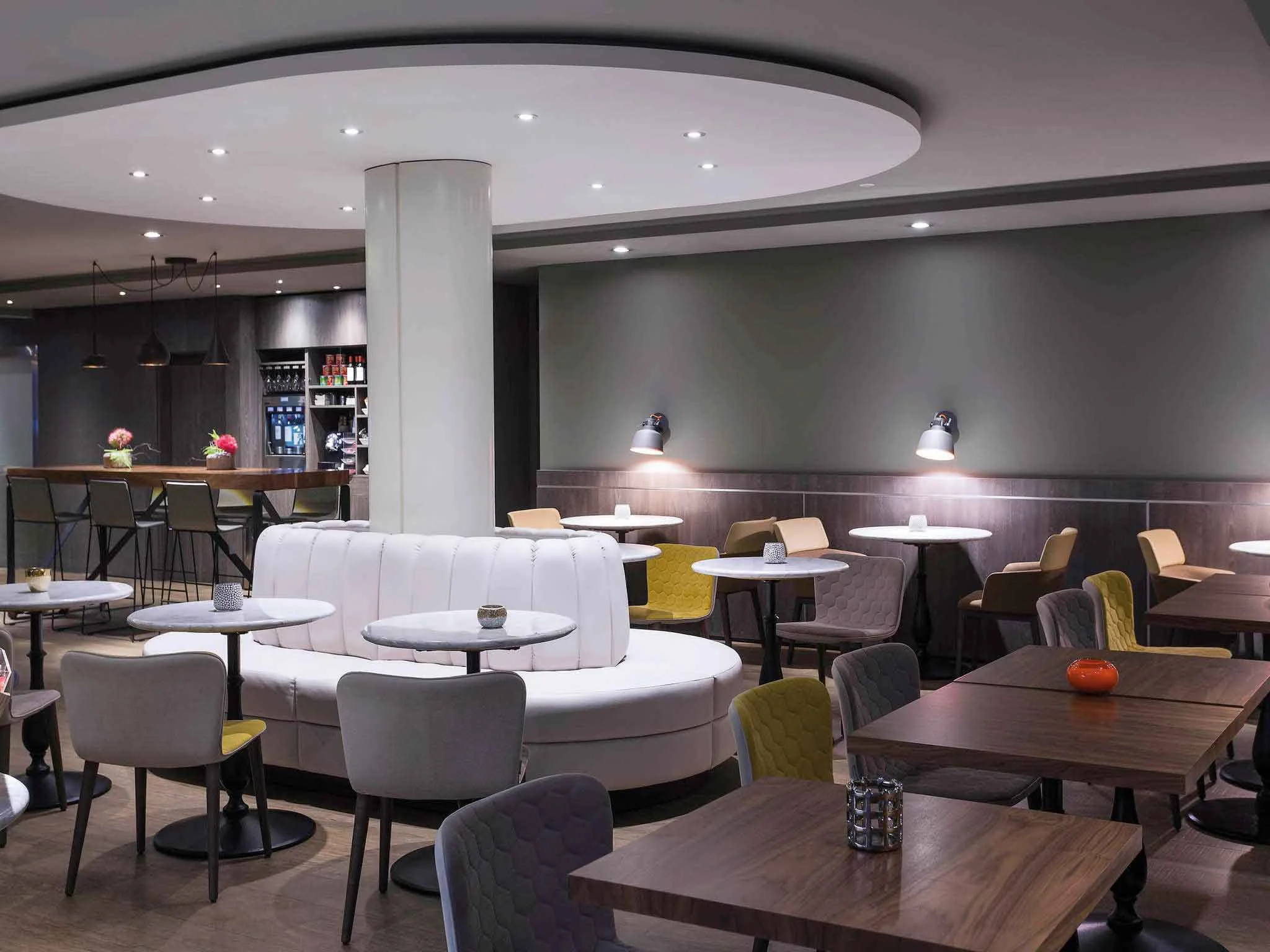 Mercure_Madrid_Centro_desayuno.jpg