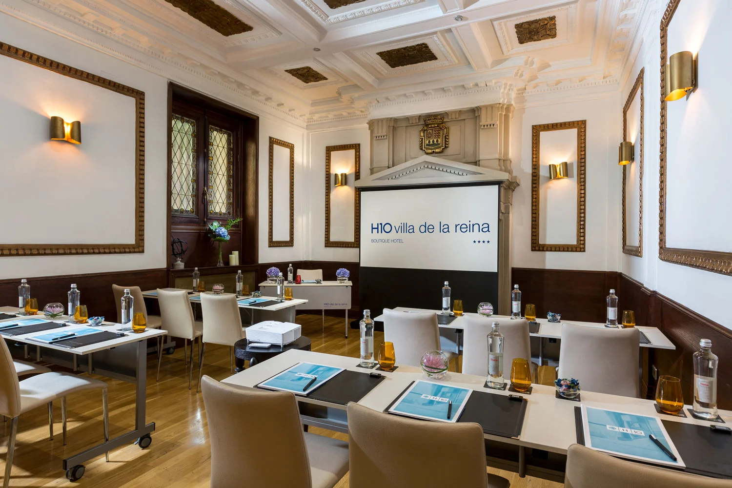 Villa-Real-lobby_preview.jpg