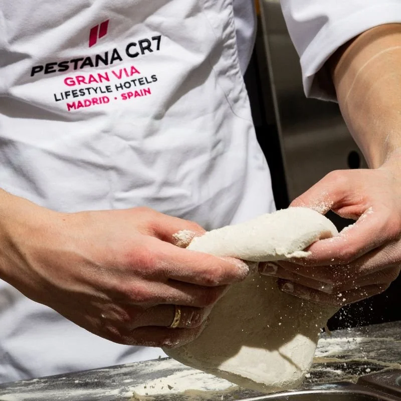 Masterclass de Pizza en Morsi | Crea, hornea y disfruta en Pestana CR7 Gran Vía