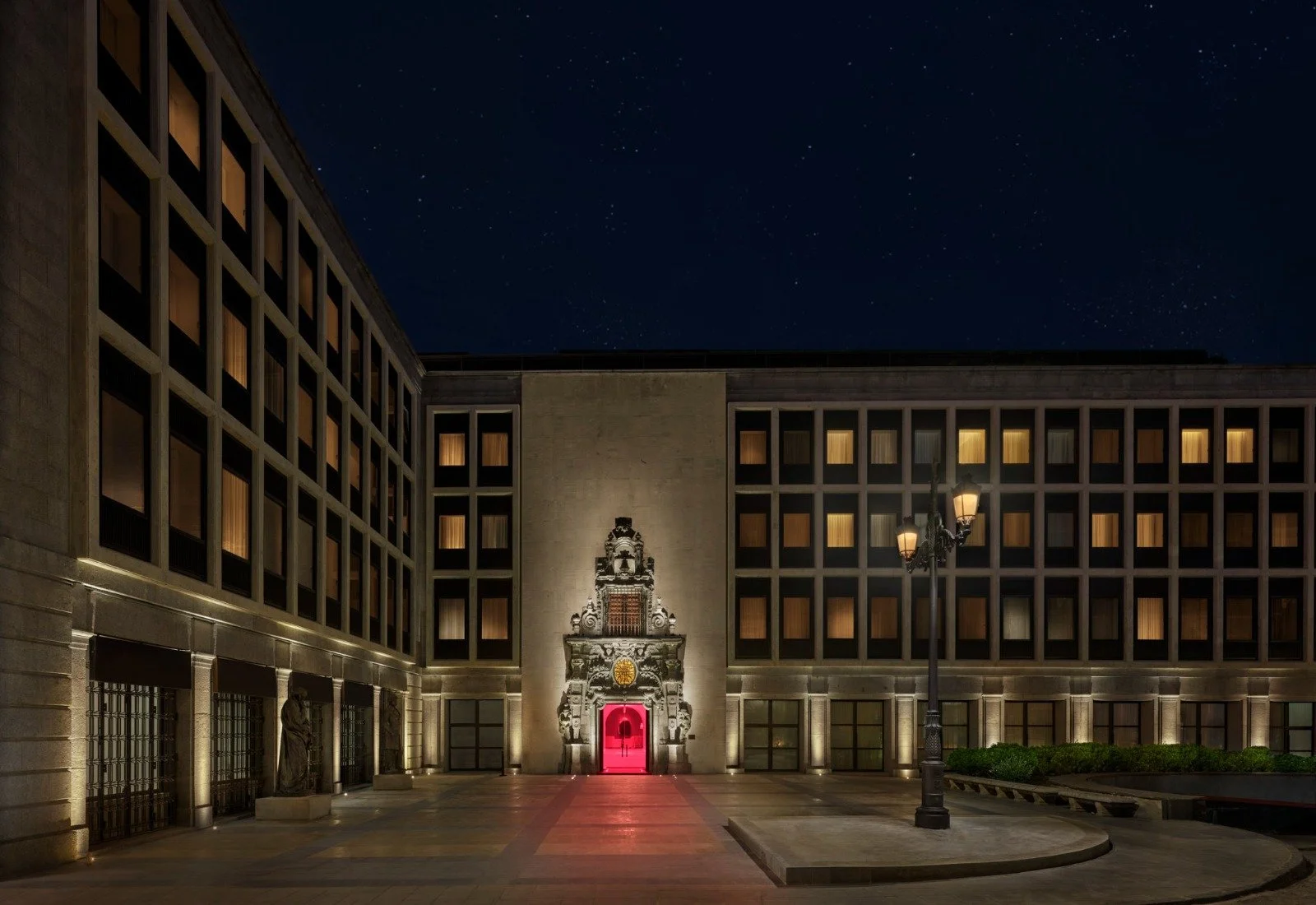 Visita a hoteles emblemáticos de Madrid