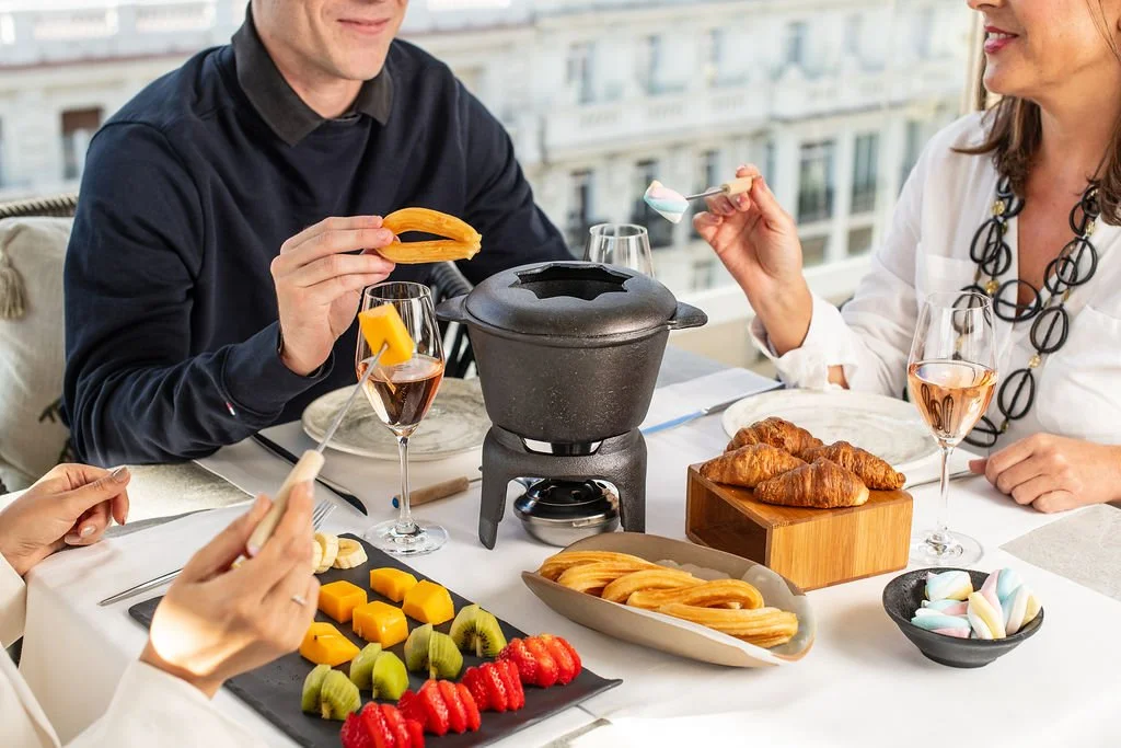 Fondue de chocolate en el H10 Puerta de Alcalá