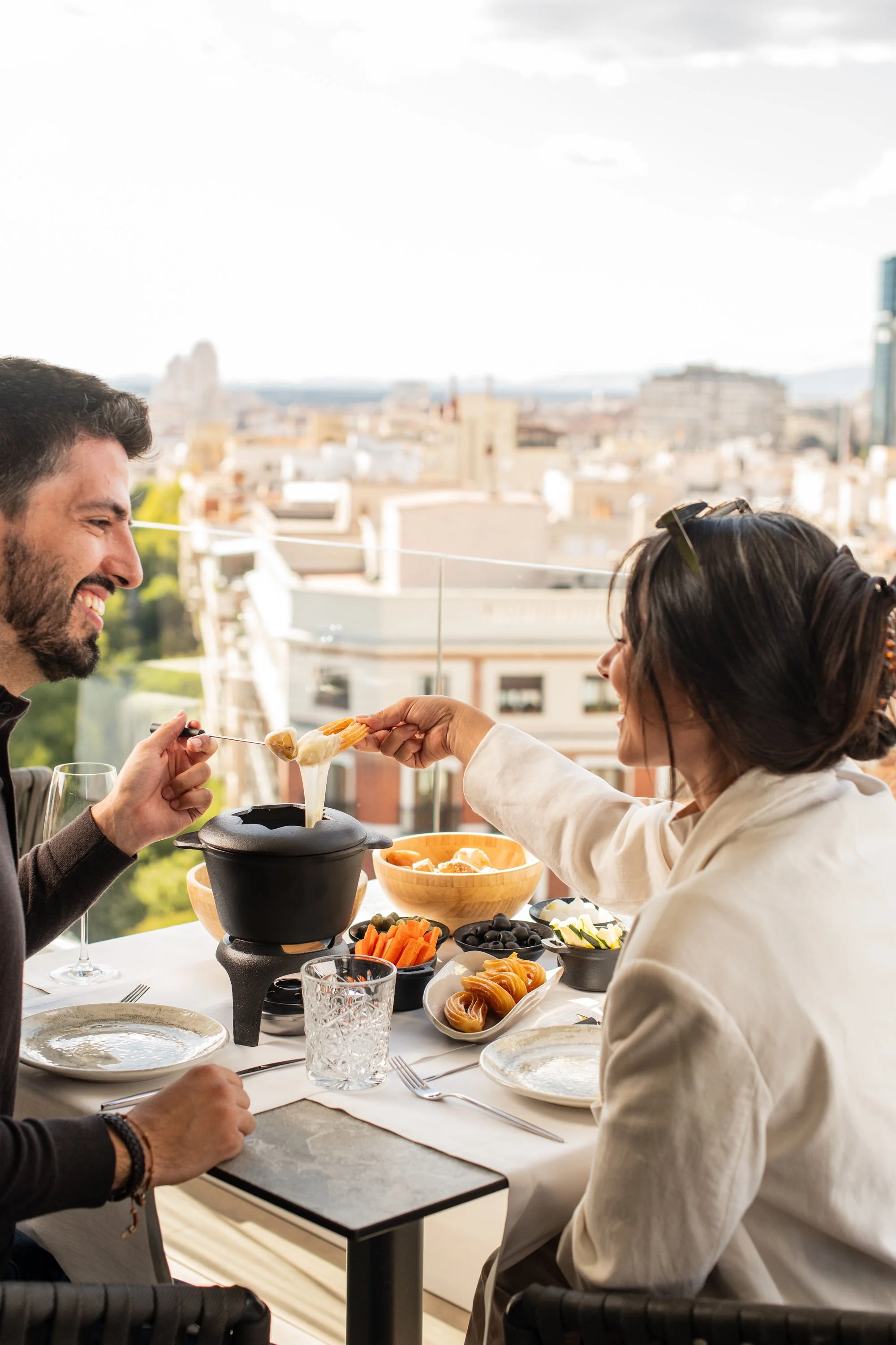 Fondue al completo en El Cielo de Alcalá