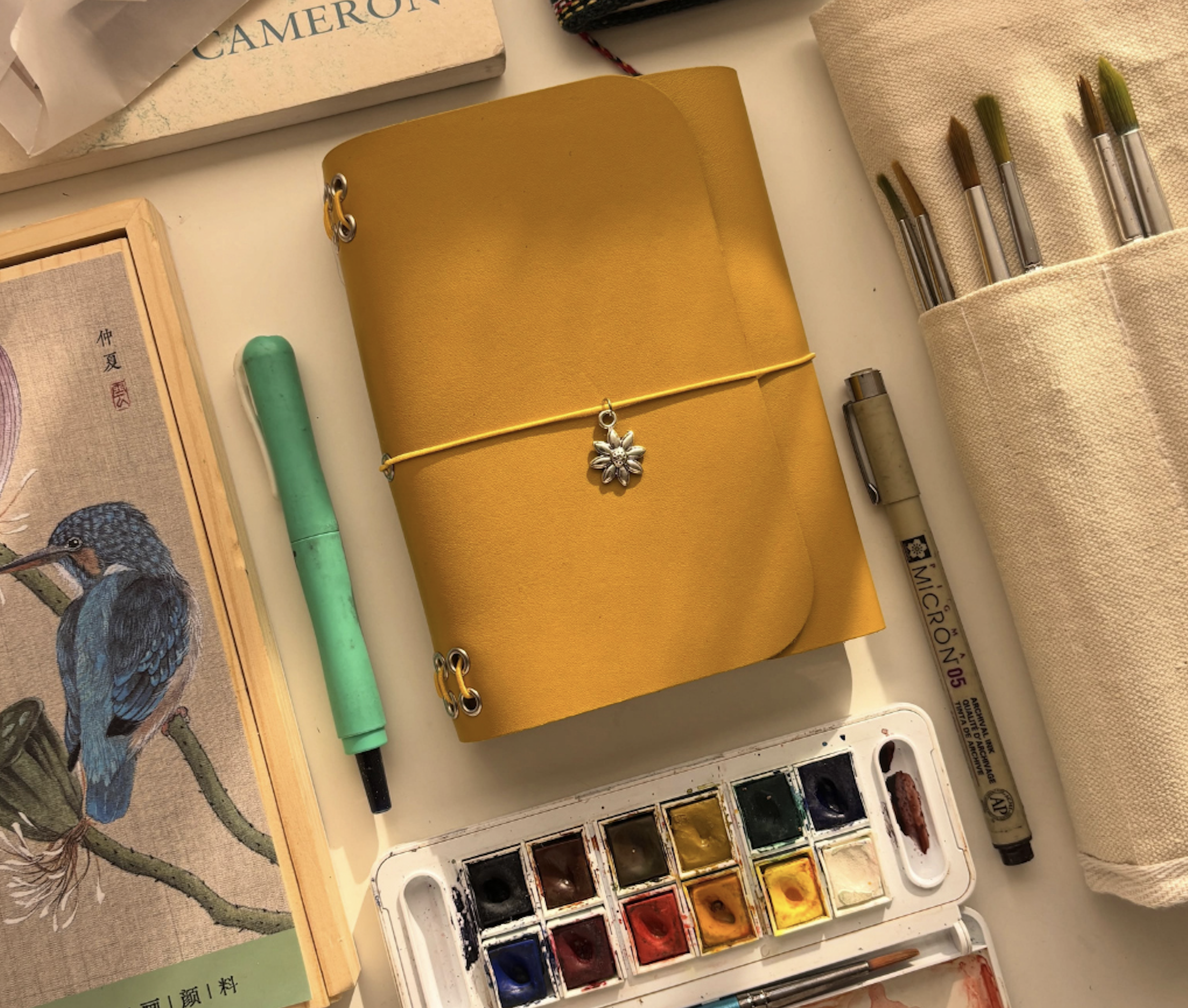 Taller de encuadernación artesanal con Sono Journals