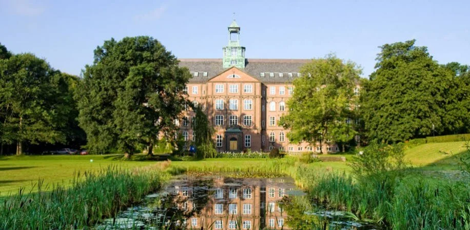 Allmøte ved Handelshøyskolen