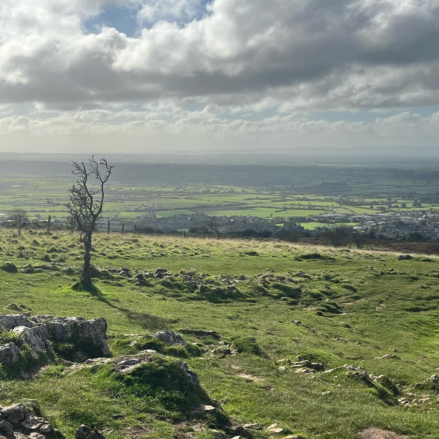 Last week, walking through the limestone landscape of Cheddar Gorge, I figured out the structure for an article I was writing. I&rsquo;d struggled to do so while sitting at my London desk, before leaving for Somerset. And had no intention of trying t