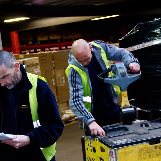 Our team is busy in the warehouse getting the orders ready for dispatch! #Questappliances #workday #lifestyle #instabusy #success #active #fitness #fit #instagood #tuesday
