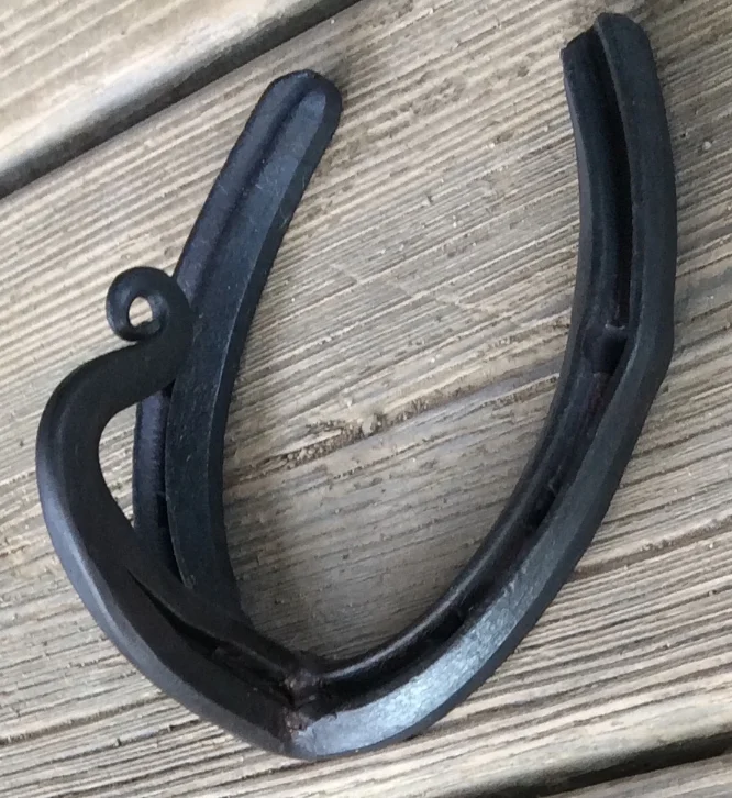 Horseshoe Hanger