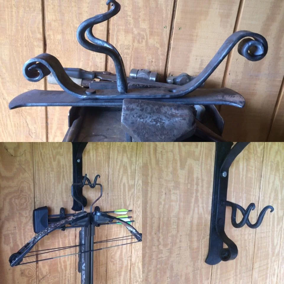 Bow Hanger.JPG