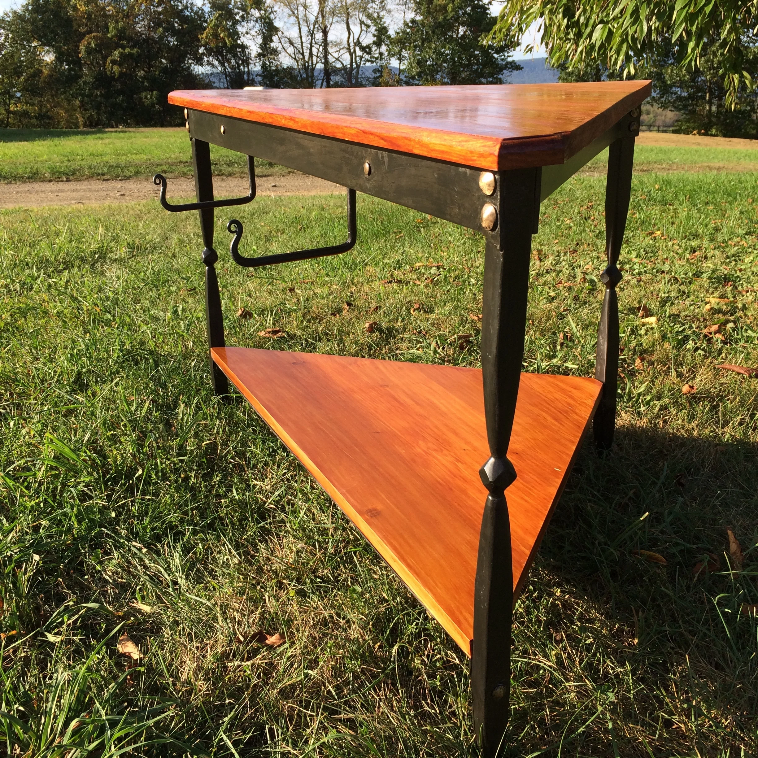 Table - front corner.JPG