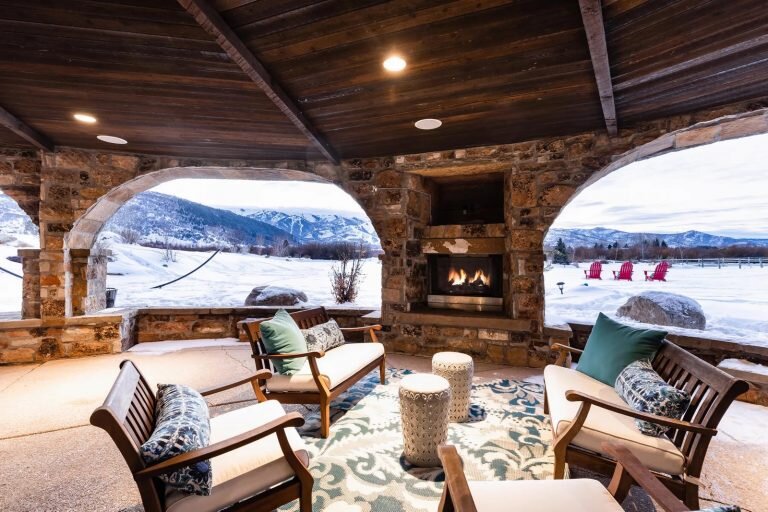 Take A Virtual Tour Of A Sprawling Mountain Home In Park City, Utah