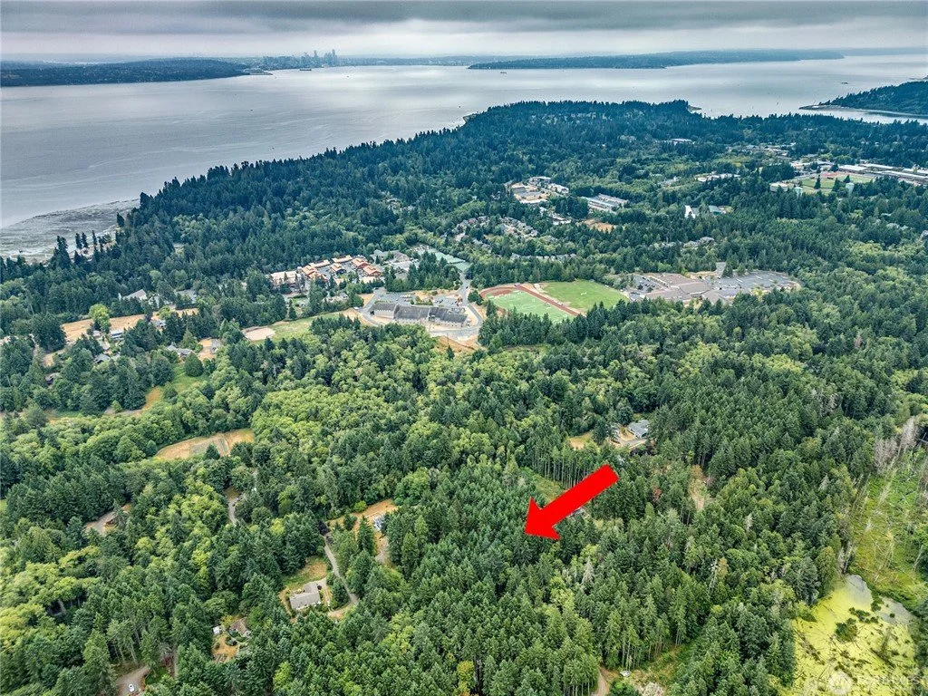 ** Bucsit Lane NE, Bainbridge Island | $315,000
