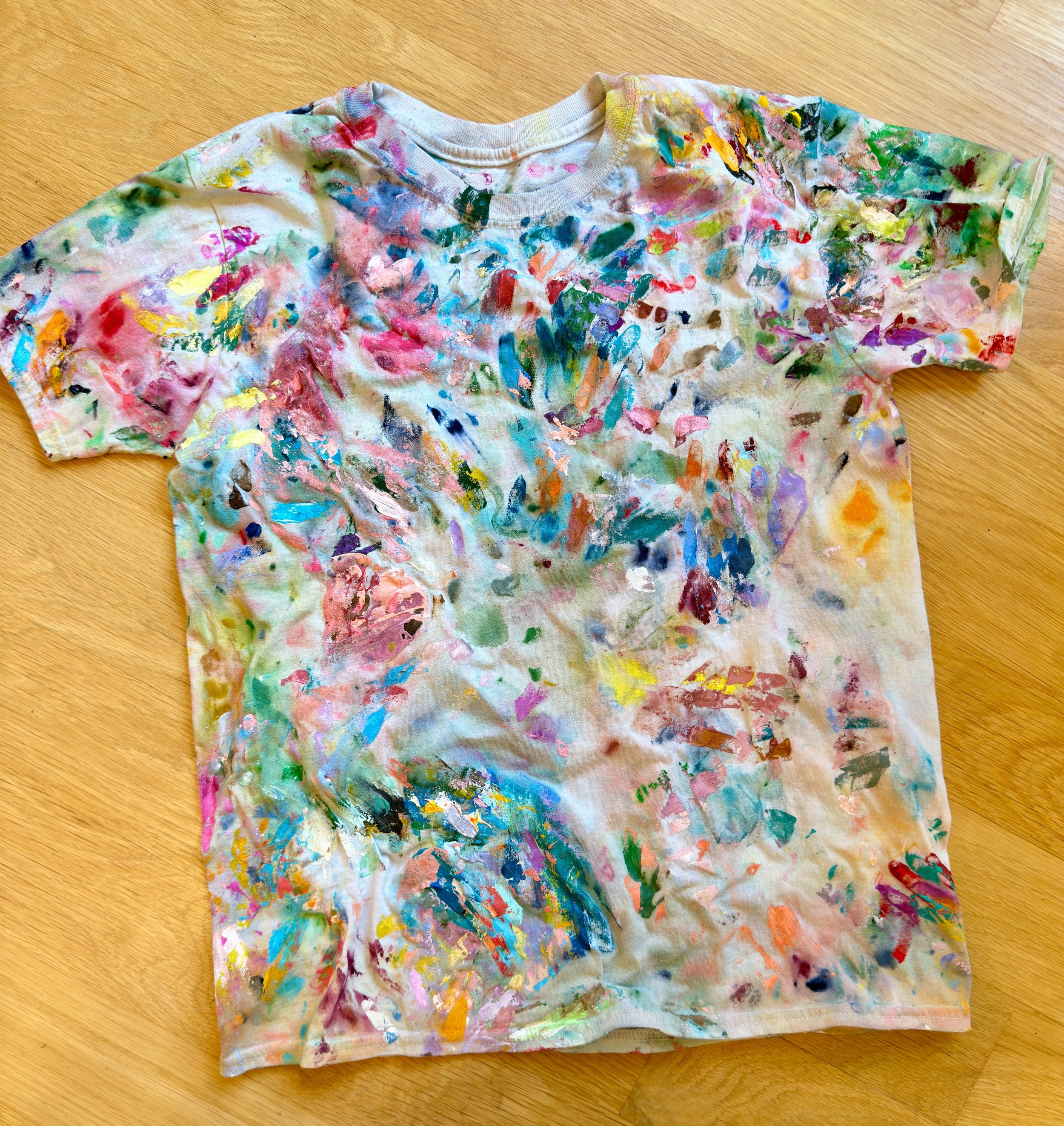 I&rsquo;m trying to clean out my studio, and yet, I want to keep this t-shirt paint rag forever. Artists, why are we like this? Because we find beauty in the every day? I&rsquo;m going with that. Swipe for more studio stuff I&rsquo;m hanging on to, f