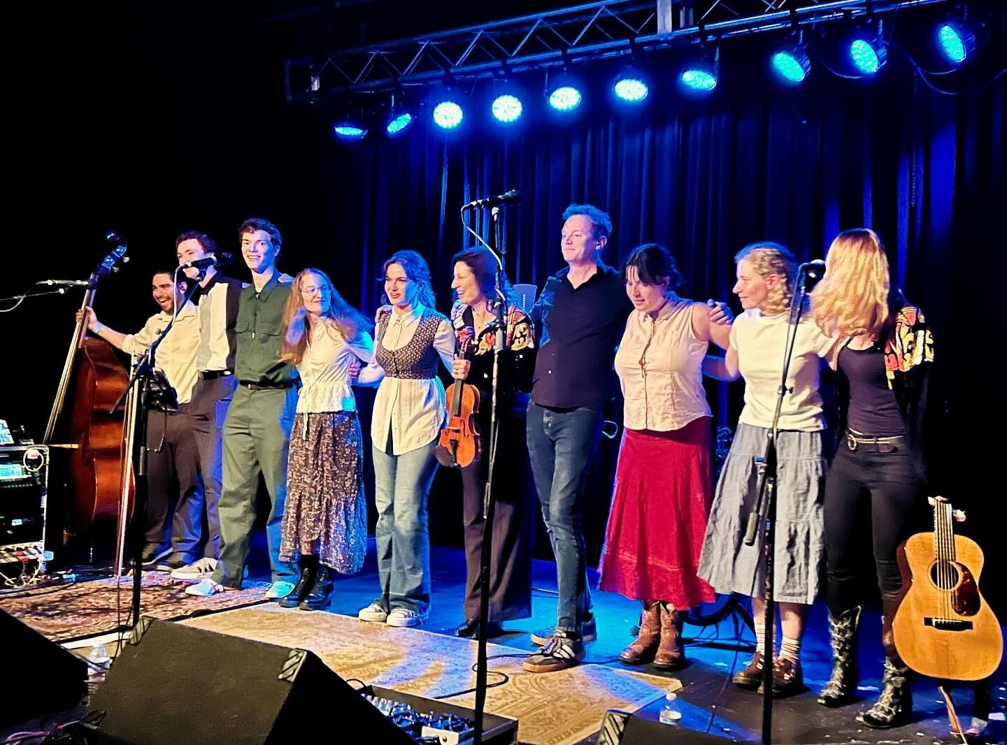 🤩We had an absolute blast tonight at The Cats Cradle with the mighty Carolina Bluegrass Band!🤩 Thanks so much to all who came out, sang and danced and rocked the house with us all! We can&rsquo;t wait to see you again soon! 📸: Tami Atkins
