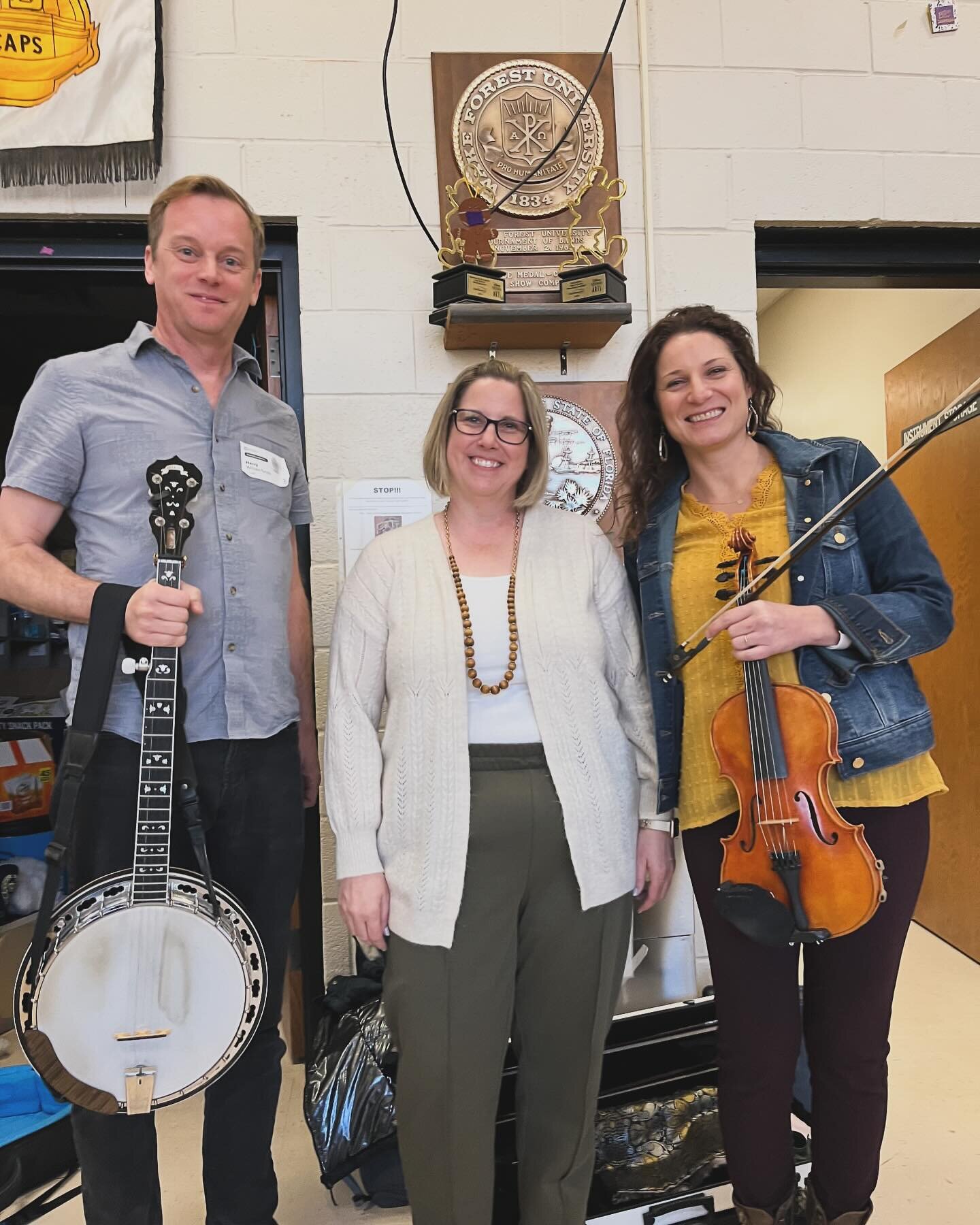Thanks to @pineconenc and @ncartscouncil for another Bluegrass Ambassador program !  We loved working with the orchestra students in Mrs. Harrison&rsquo;s class at Broughton High.  #ncarts #banjoandfiddle