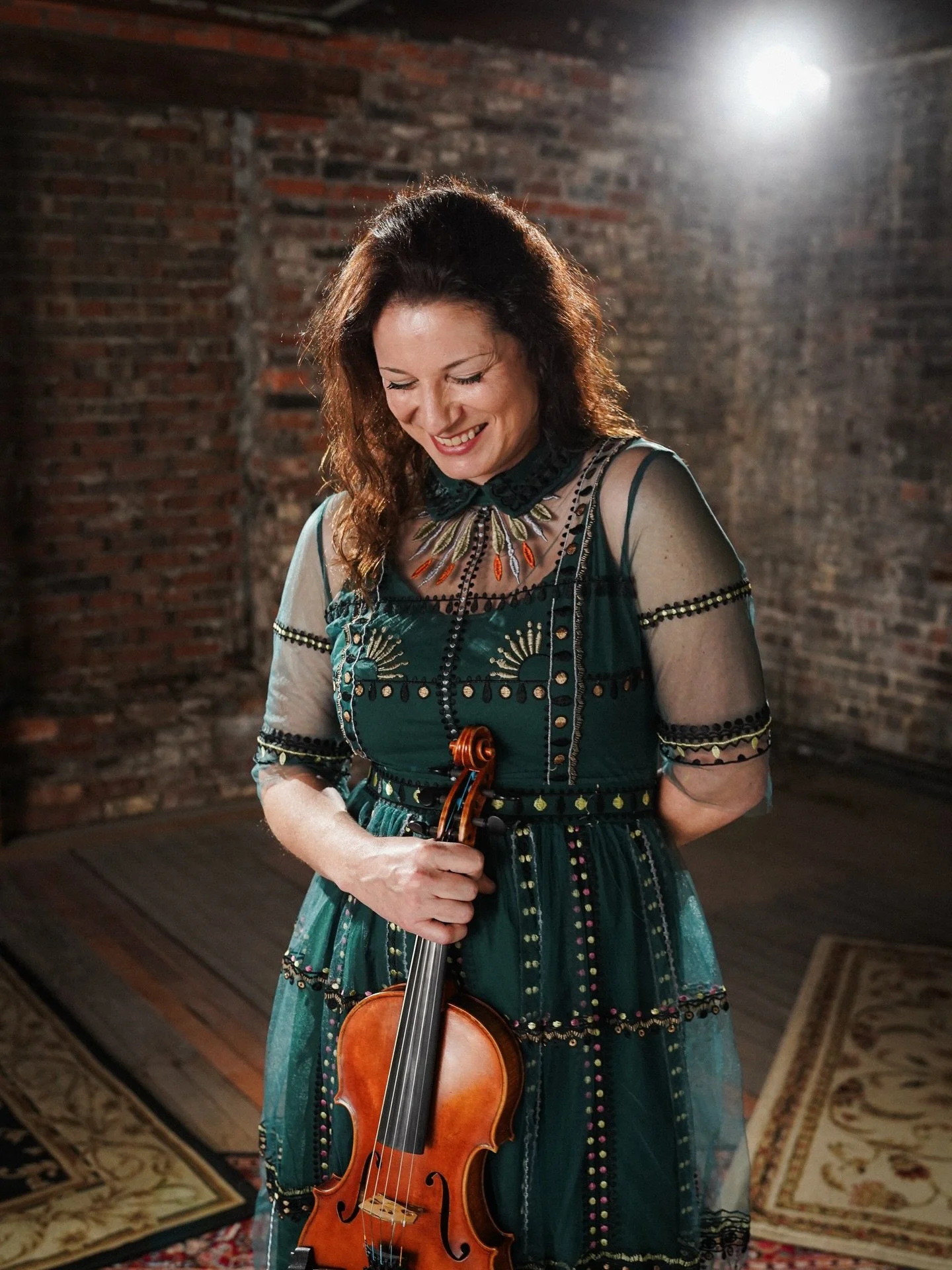 Please help us wish the one and only @violinfiddler a happy birthday! We are so thankful for her kind soul and vibrant spirit as well as all of the amazing music she brings. Join us in celebrating her today! ❤️🎻

#happybirthday #pattiehopkinskinlaw 