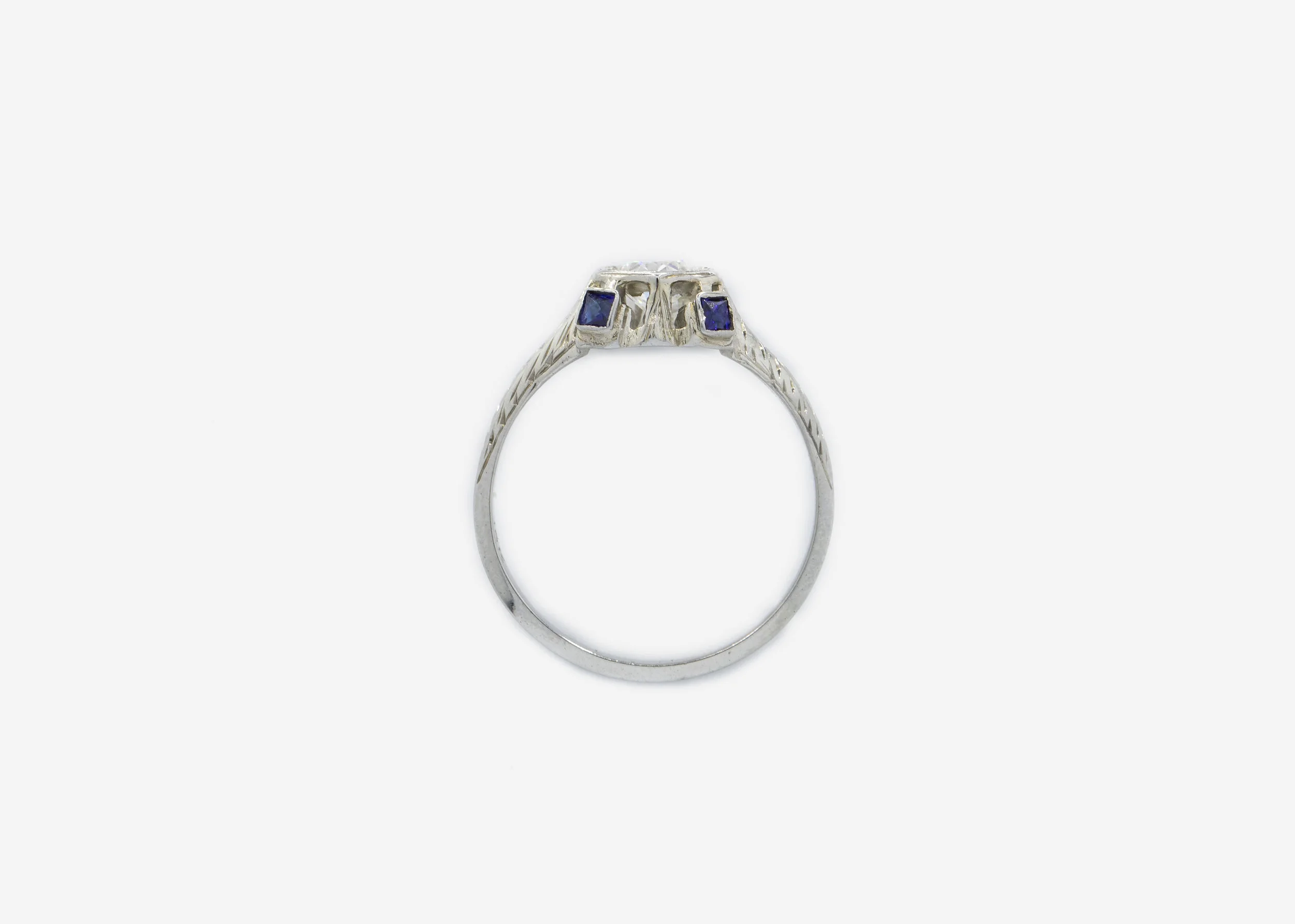 ring_13_round.jpg