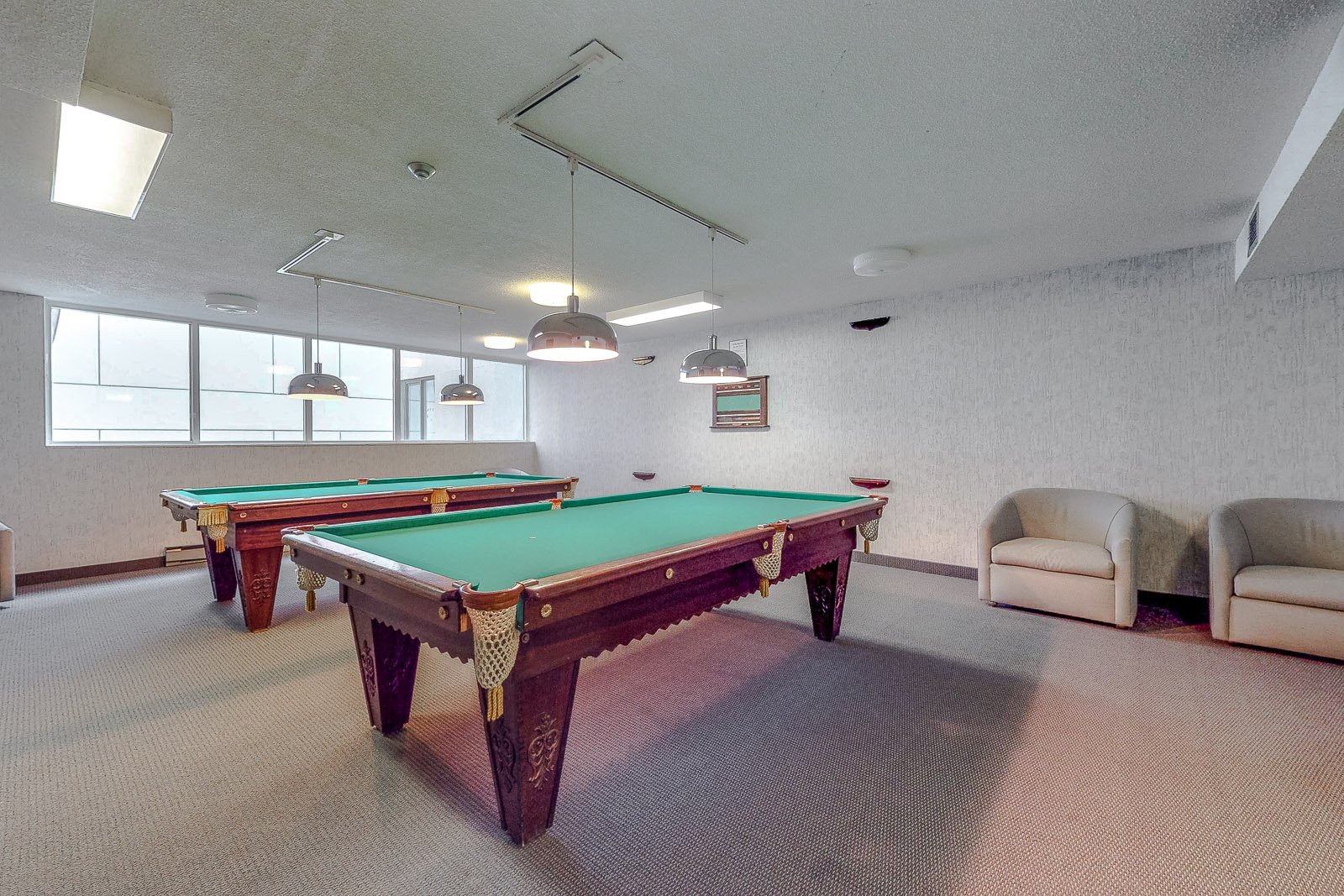 web_pool table.jpg