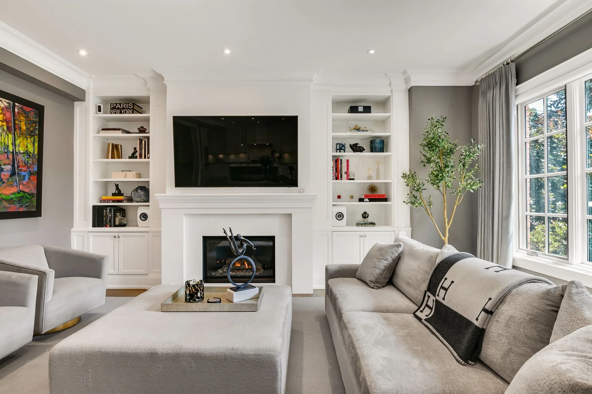 30-web-or-mls-9_003_Family Room.jpg