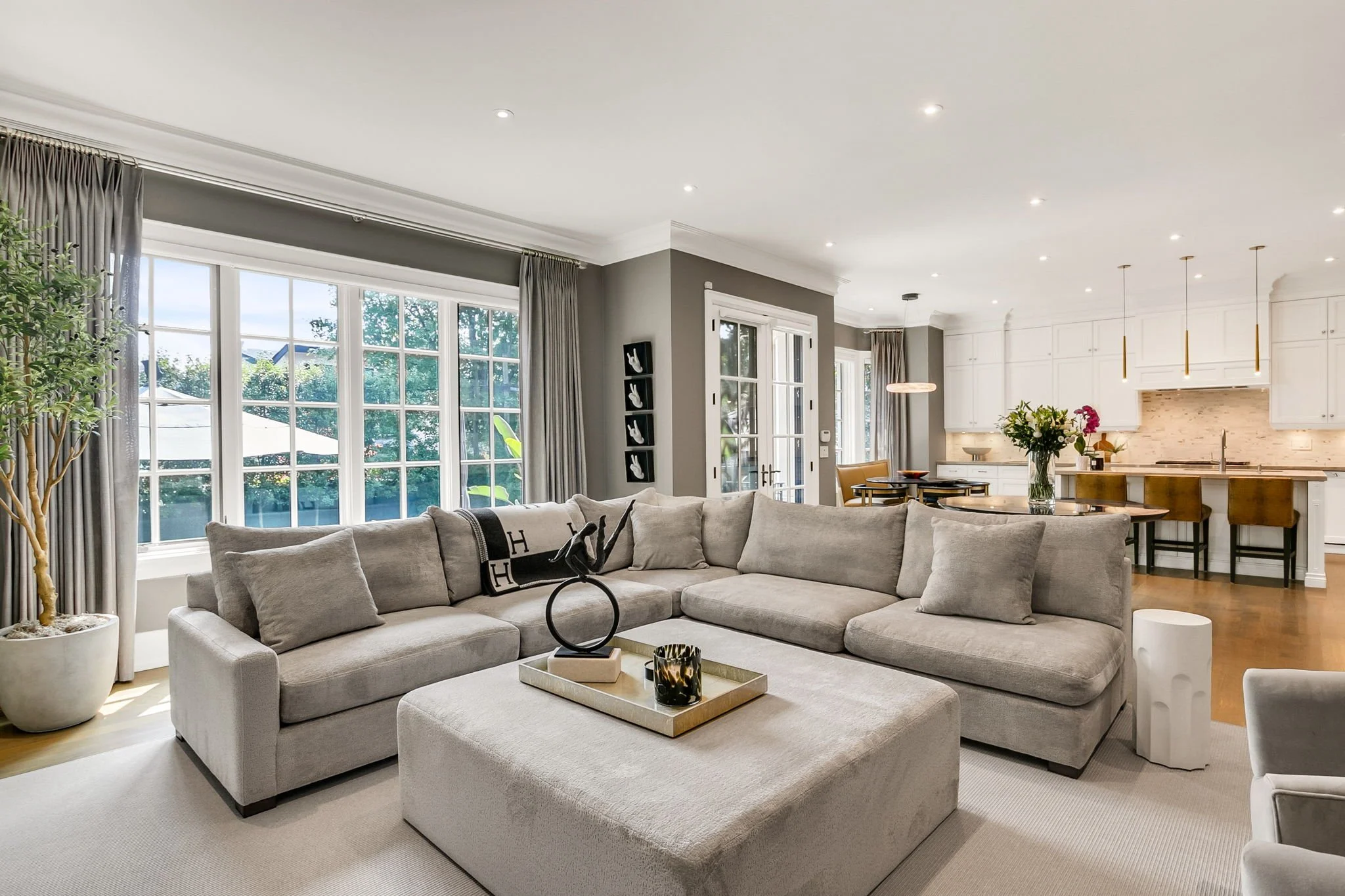 31-web-or-mls-9_004_Family Room.jpg