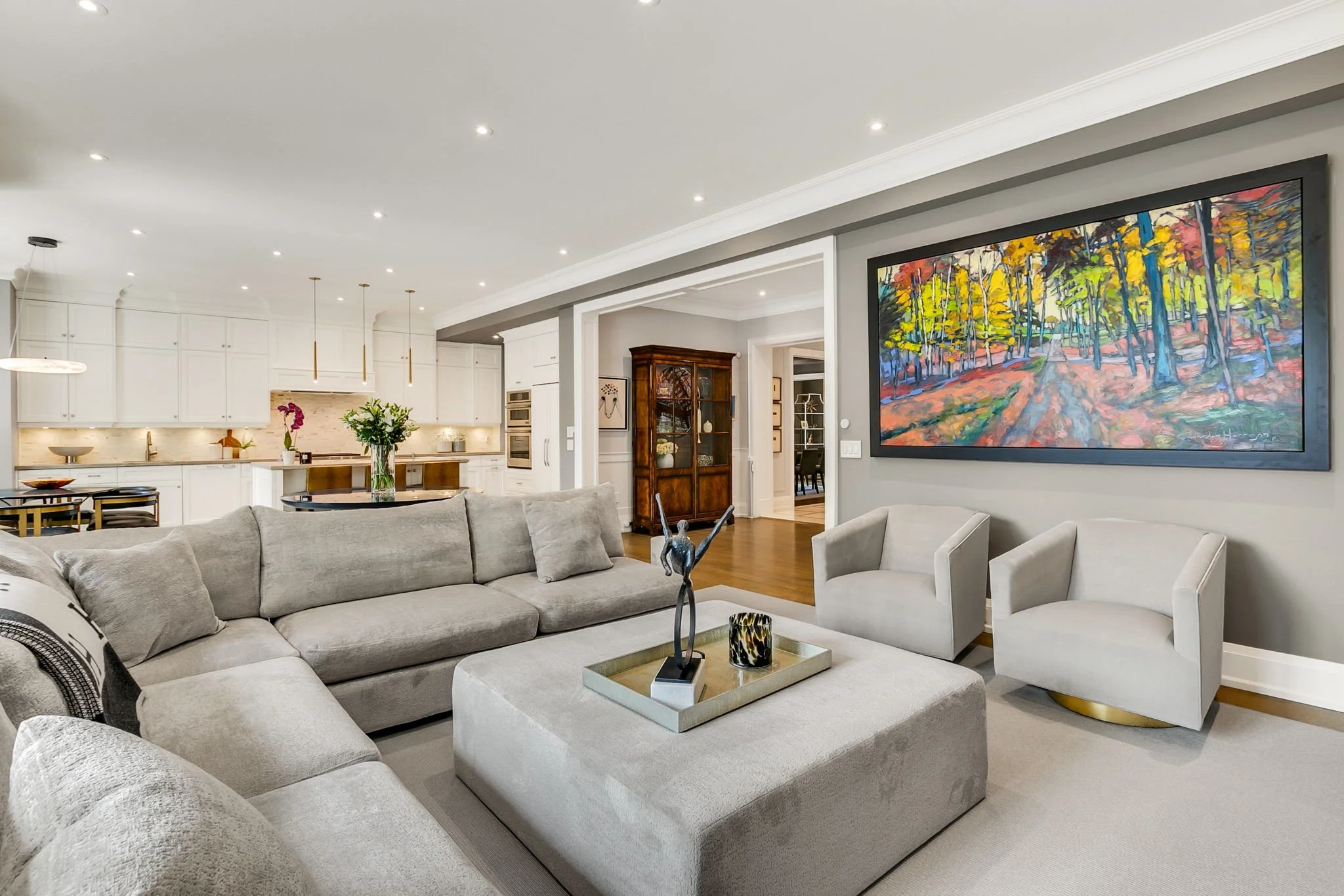 32-web-or-mls-9_005_Family Room.jpg