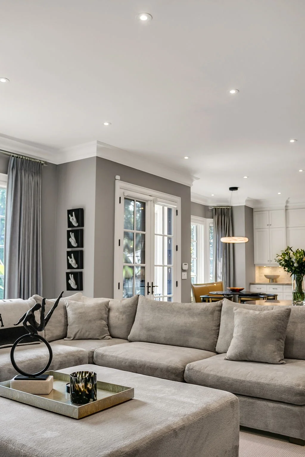 35-web-or-mls-9_008_Family Room.jpg