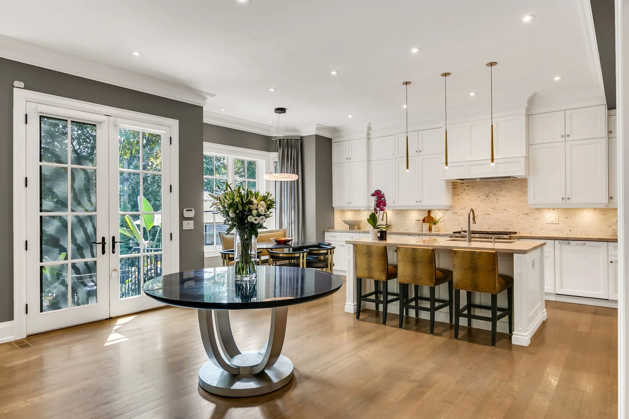 56-web-or-mls-17_001_Breakfast Area.jpg