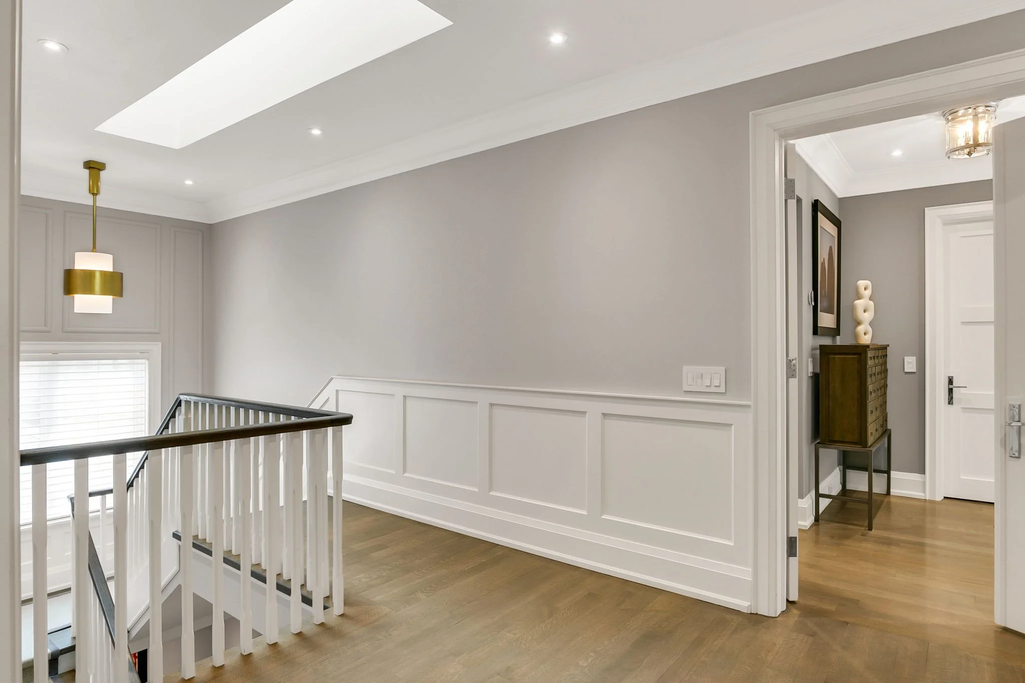 72-web-or-mls-23_003_Upper Hallway.jpg