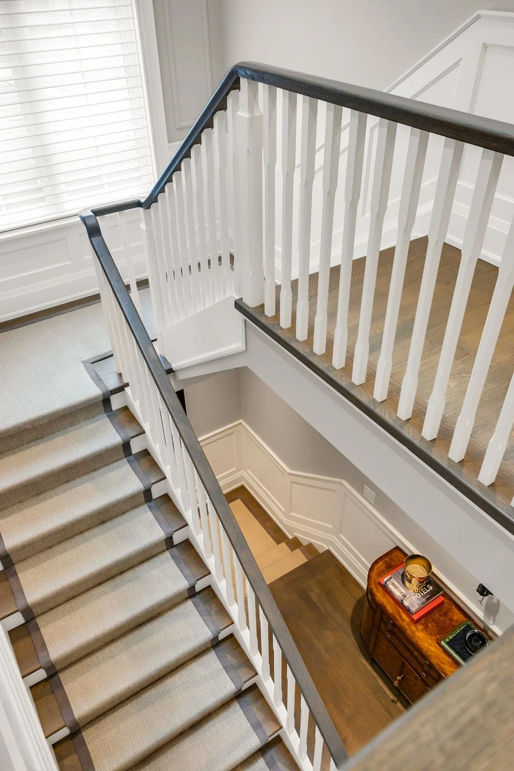 75-web-or-mls-23_009_Upper Hallway.jpg