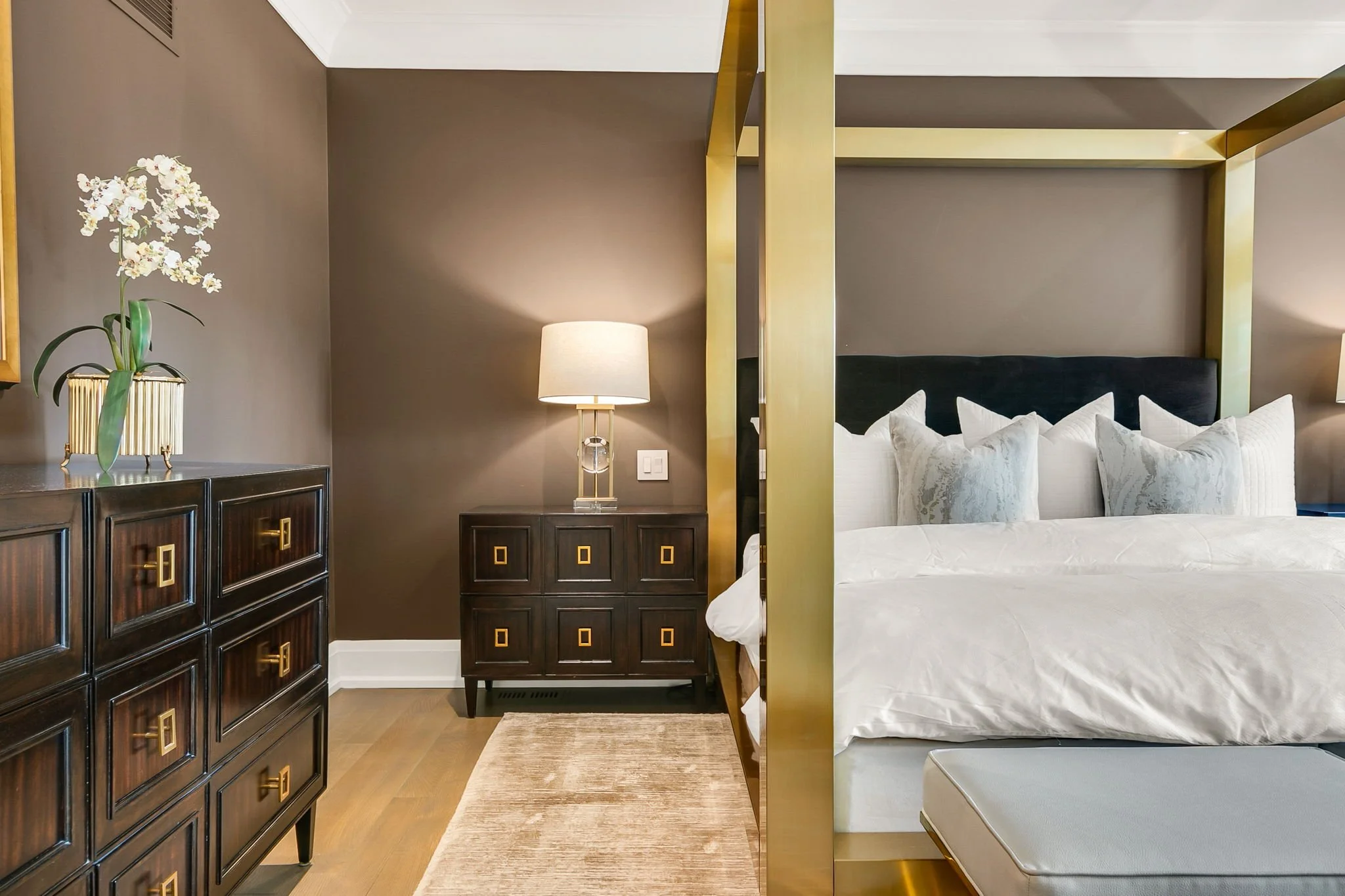 81-web-or-mls-26_003_Primary Bedroom.jpg