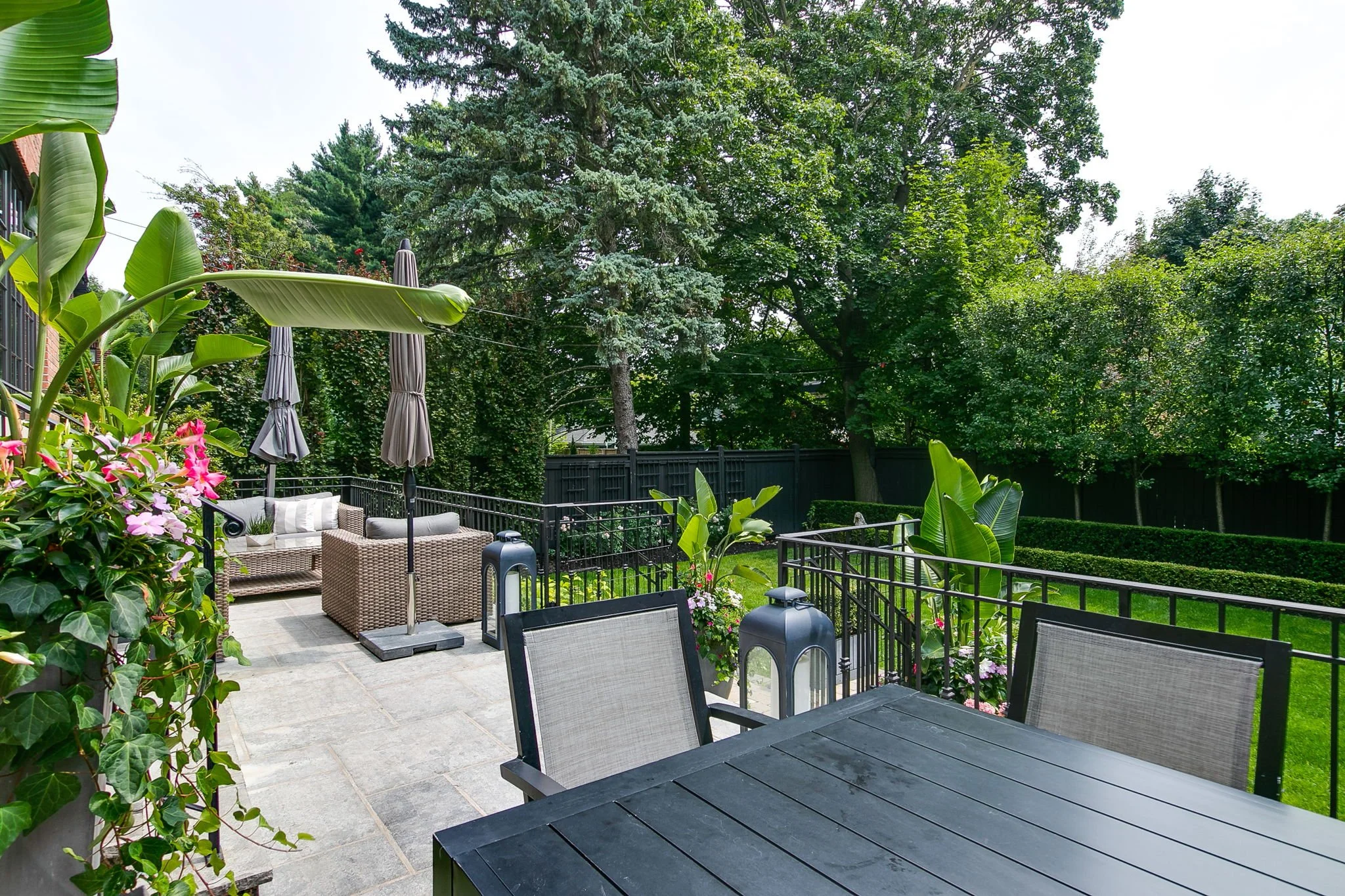 167-web-or-mls-77_008_Patio.jpg