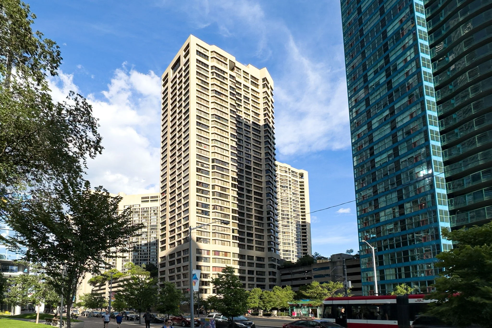 2-web-or-mls-1_002_Exterior Front.jpg