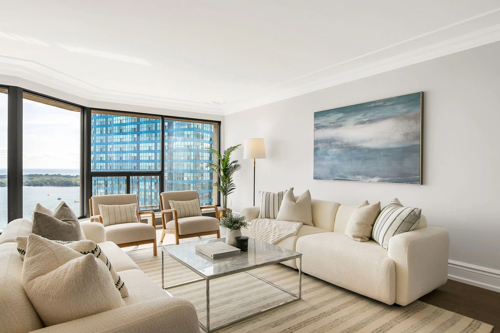 17-web-or-mls-8_003_Living Room.jpg