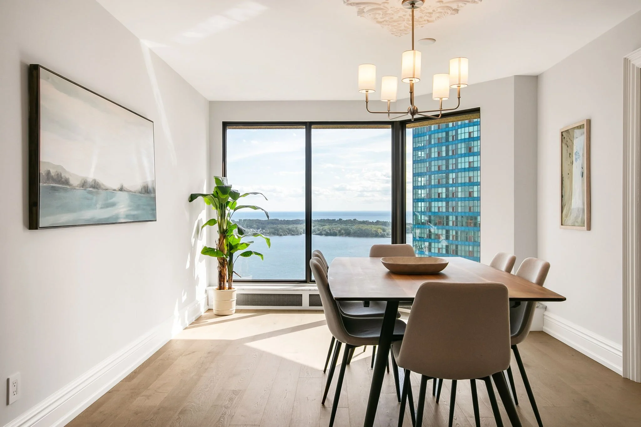 30-web-or-mls-12_003_Dining Room.jpg