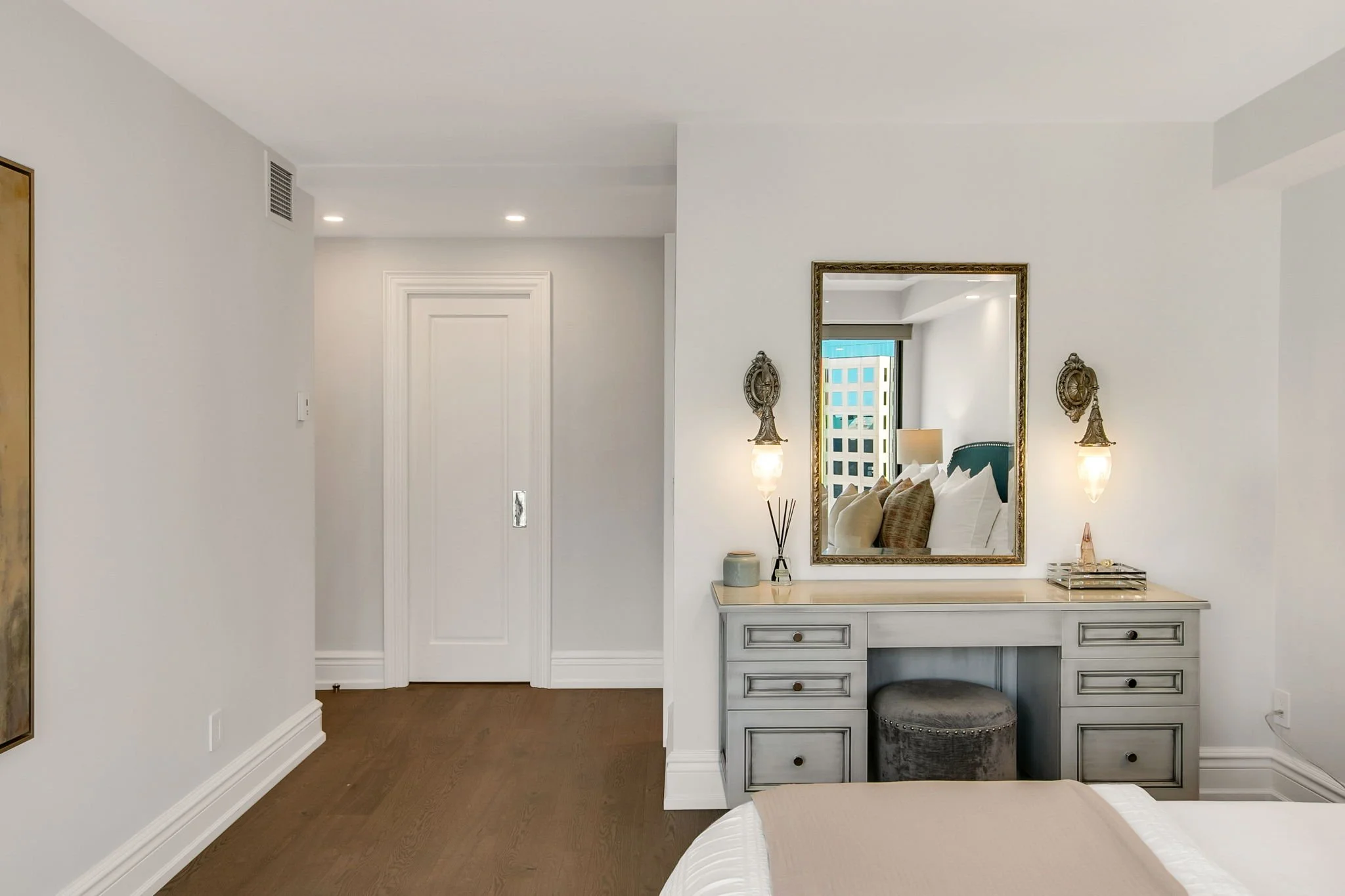 57-web-or-mls-26_006_Primary Bedroom.jpg
