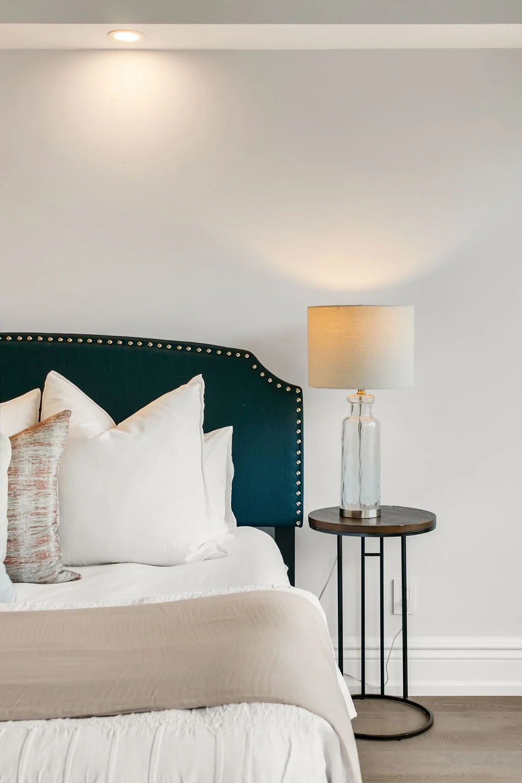 61-web-or-mls-26_015_Primary Bedroom.jpg