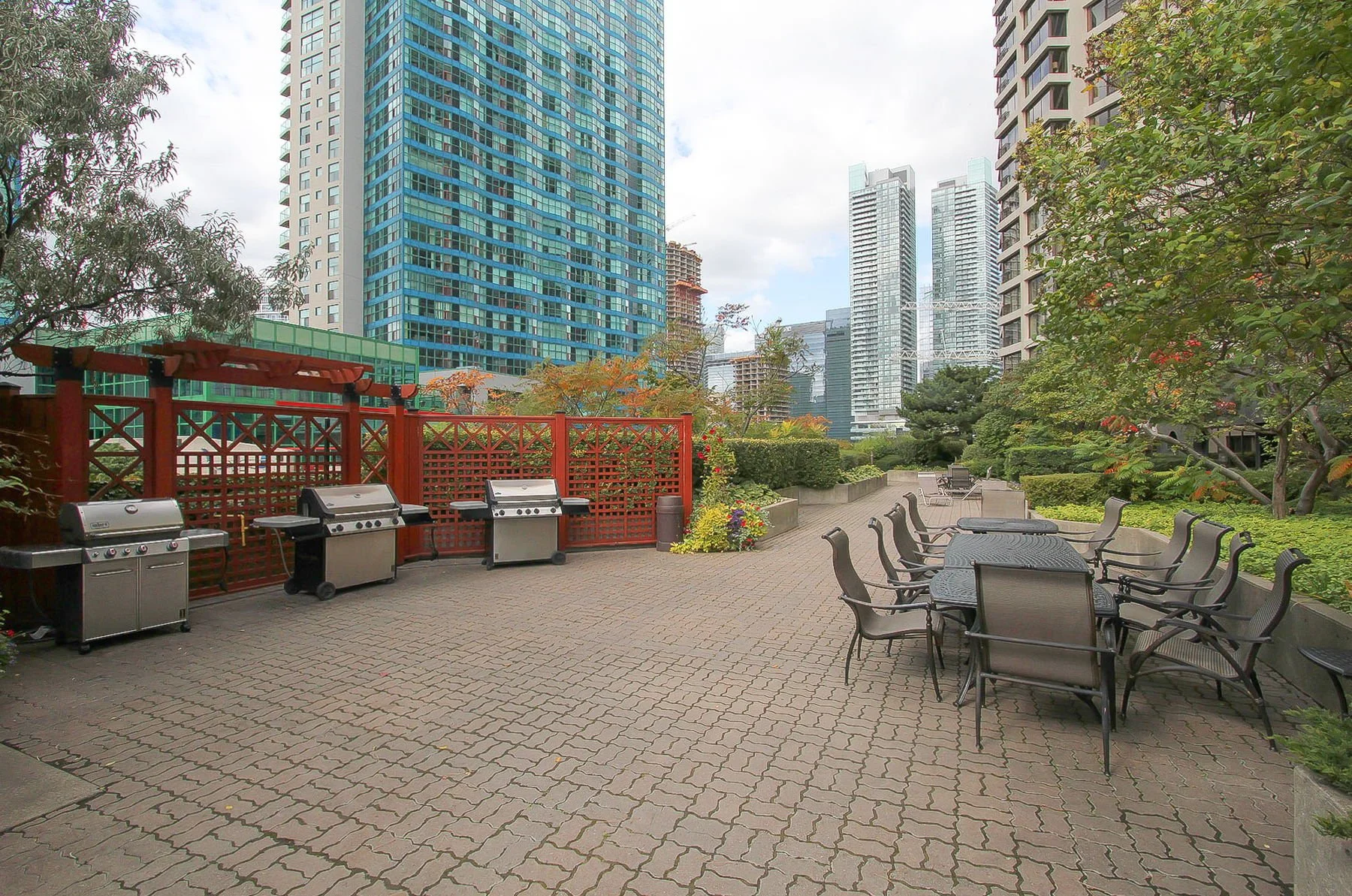 80-web-or-mls-80_008_Amenities.jpg