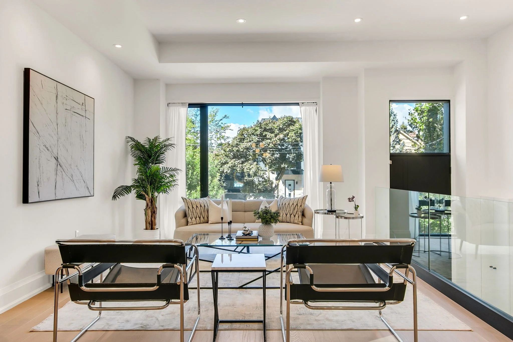 13-web-or-mls-8_001_Living Room.jpg