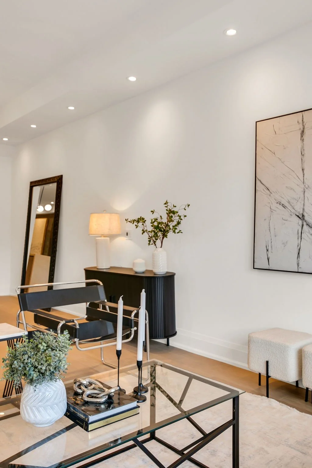 20-web-or-mls-8_019_Living Room.jpg