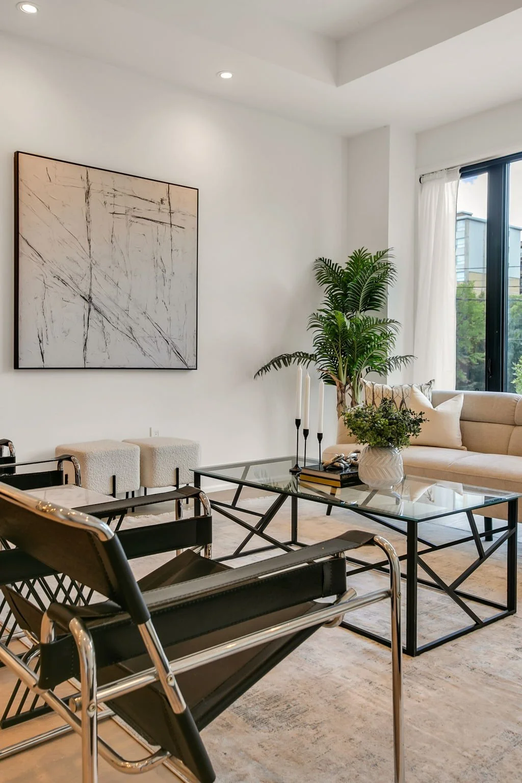 21-web-or-mls-8_020_Living Room.jpg