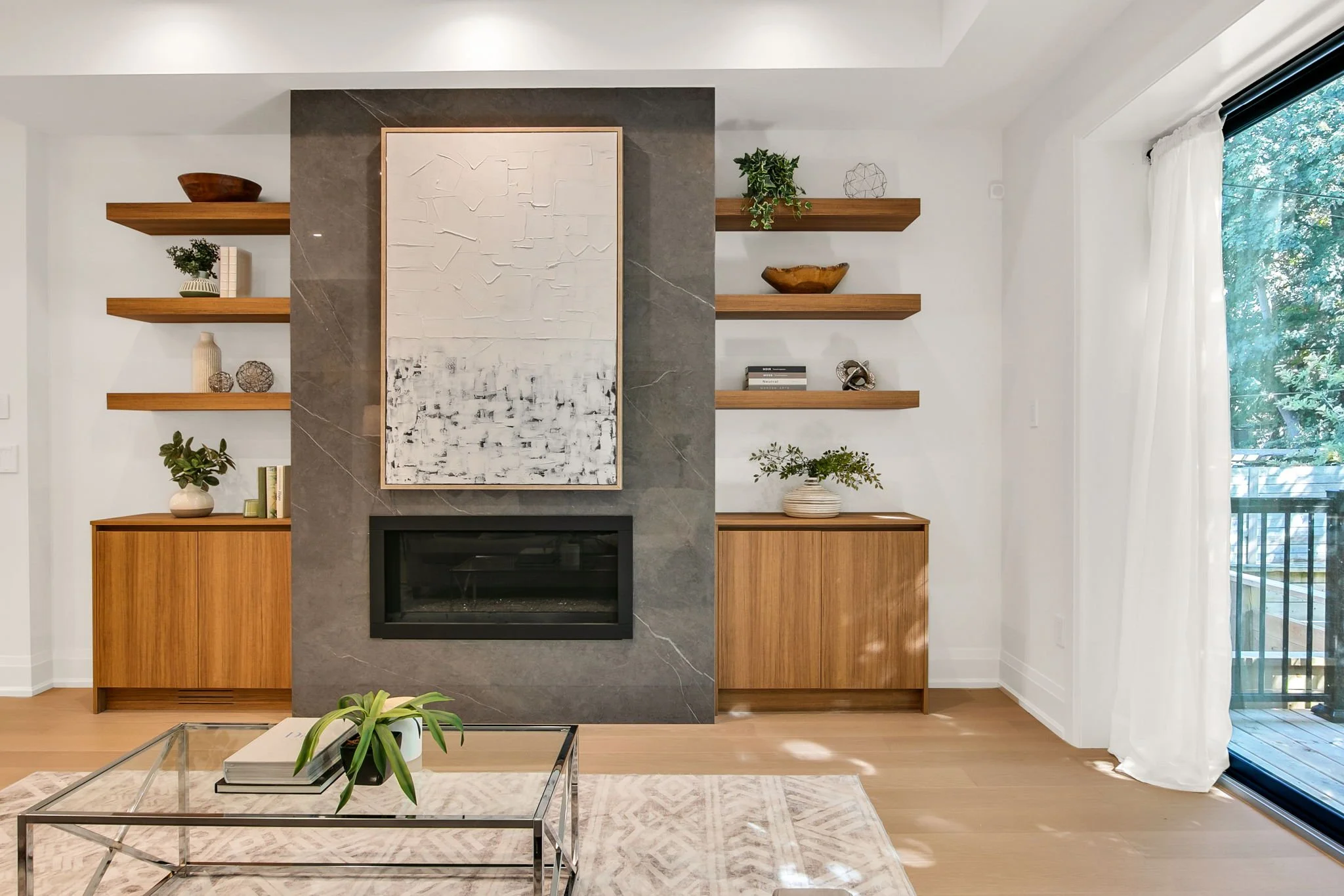29-web-or-mls-9_008_Family Room.jpg