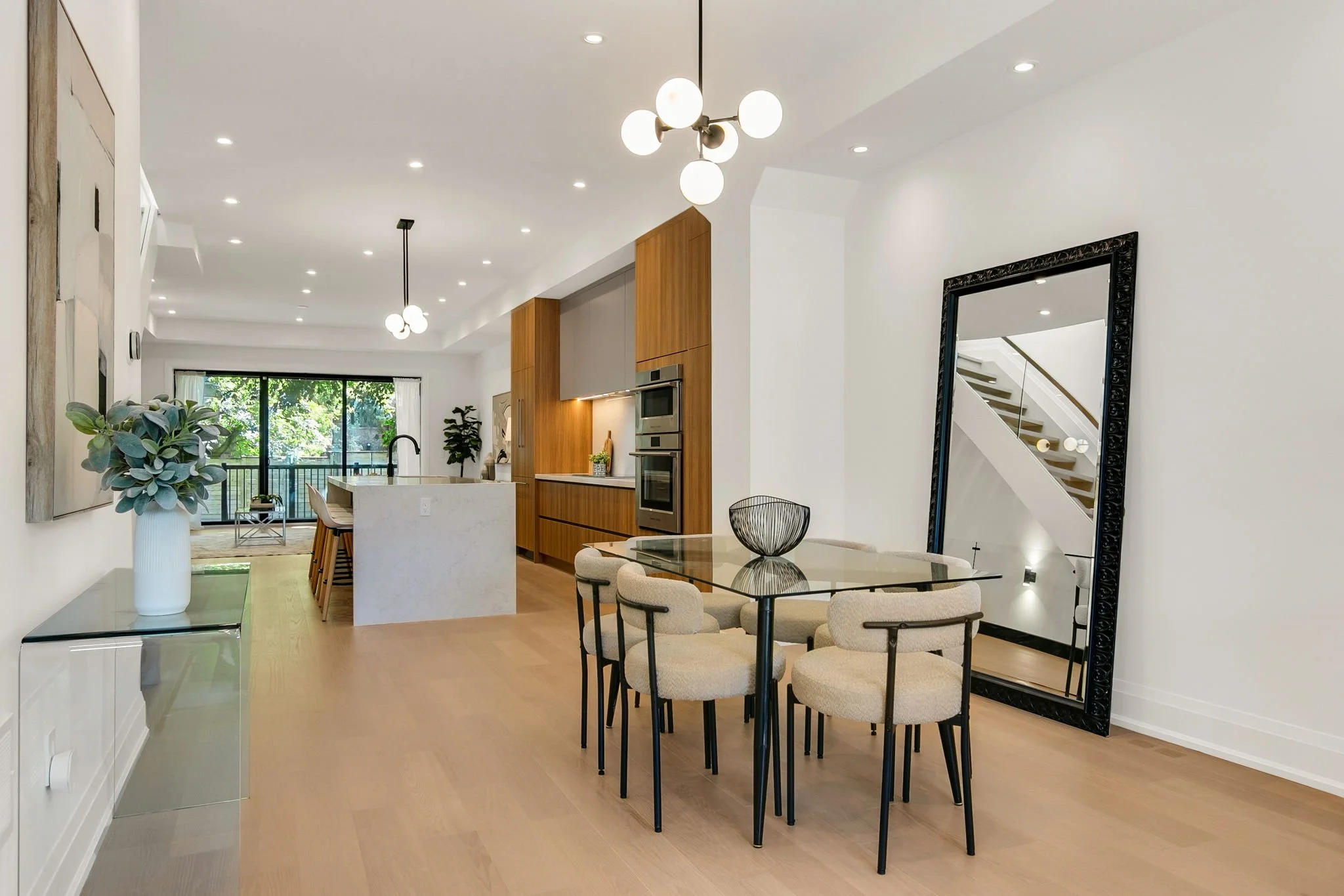 32-web-or-mls-12_001_Dining Room.jpg