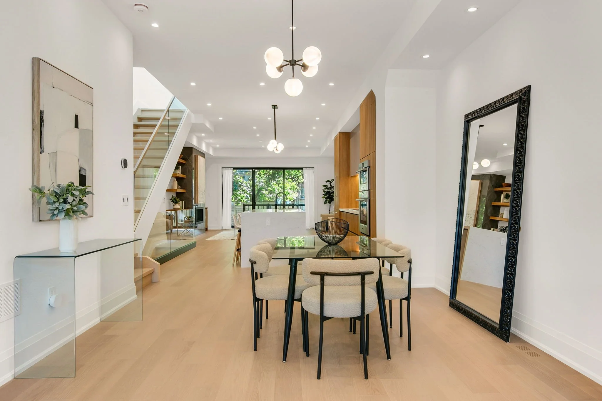 33-web-or-mls-12_002_Dining Room.jpg